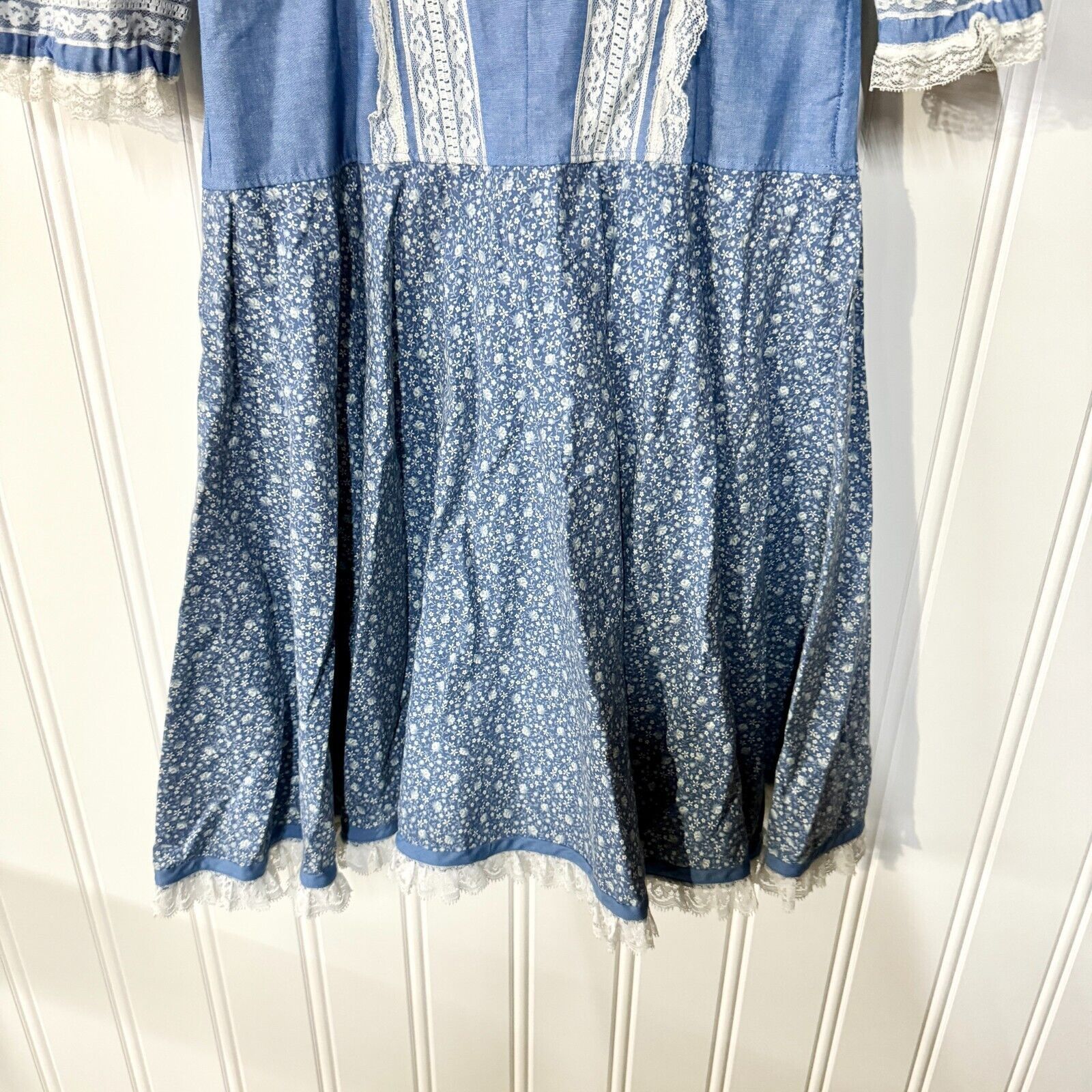 Vintage Handmade 70s Vintage Lace Collared Long Peplum Mini Dress Size M / US 6-8 / IT 42-44 - 10 Thumbnail