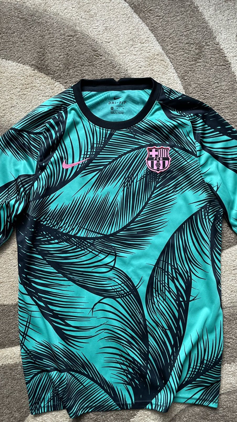 Nike Nike FC Barcelona 20-21 Special Edition Miami Collection Size US M / EU 48-50 / 2 - 2 Thumbnail