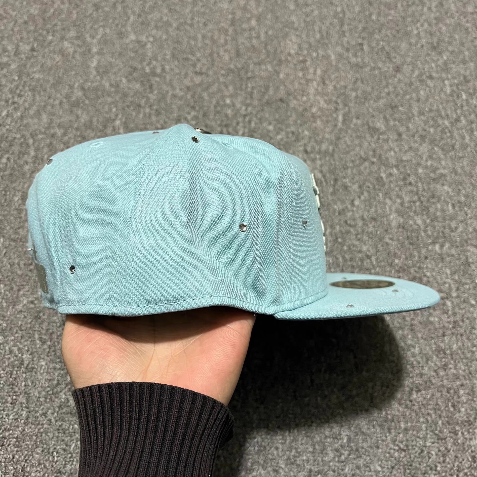 HELLSTAR HellstarClassicRhinestoneEmbroideredFlatBrimBaseballCap Q7 Size ONE SIZE - 9 Thumbnail