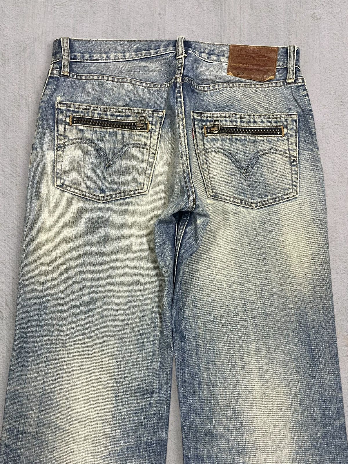 Levi's Vintage Levi’s 502 Zipped Pocket Baggy Fit Distressed Jeans Size US 34 / EU 50 - 5 Thumbnail