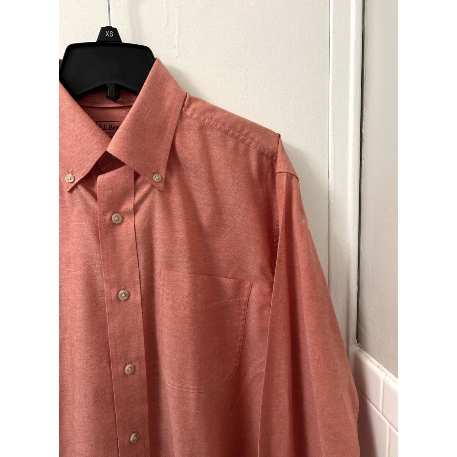 Vintage LL Bean Shirt Mens S Red Pink Chambray Traditional Button Down L/S 248929 Size US S / EU 44-46 / 1 - 4 Thumbnail