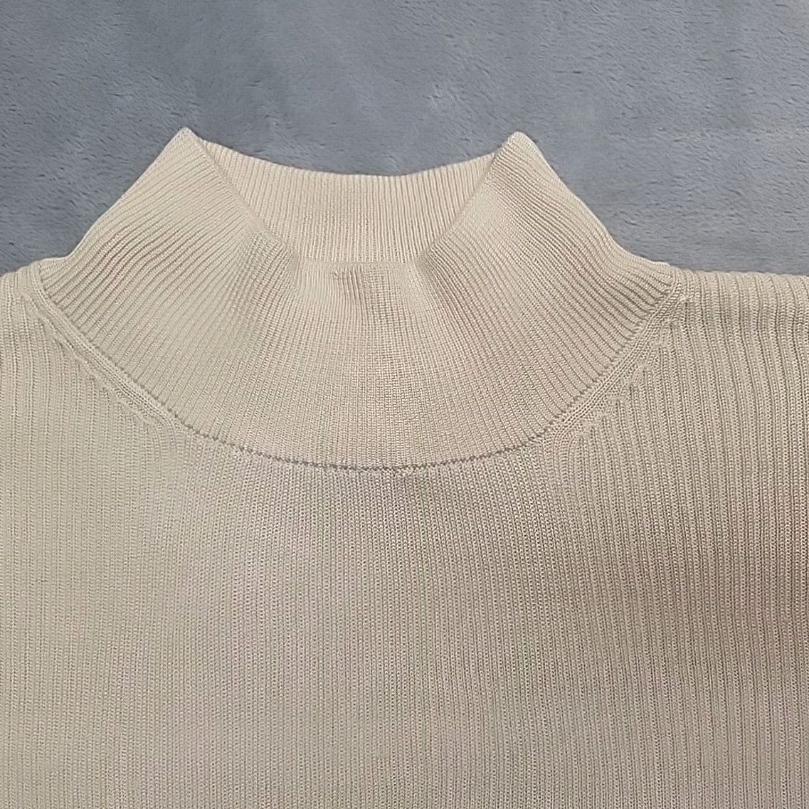 Coldwater Creek Coldwater Creek Top Womens L Cream Ribbed Sleeveless Silk Blend Capsule Wardrobe Shirt Adult L White Solid Knit Casual Mens Womens Girls Boys Size L / US 10 / IT 46 - 2 Thumbnail