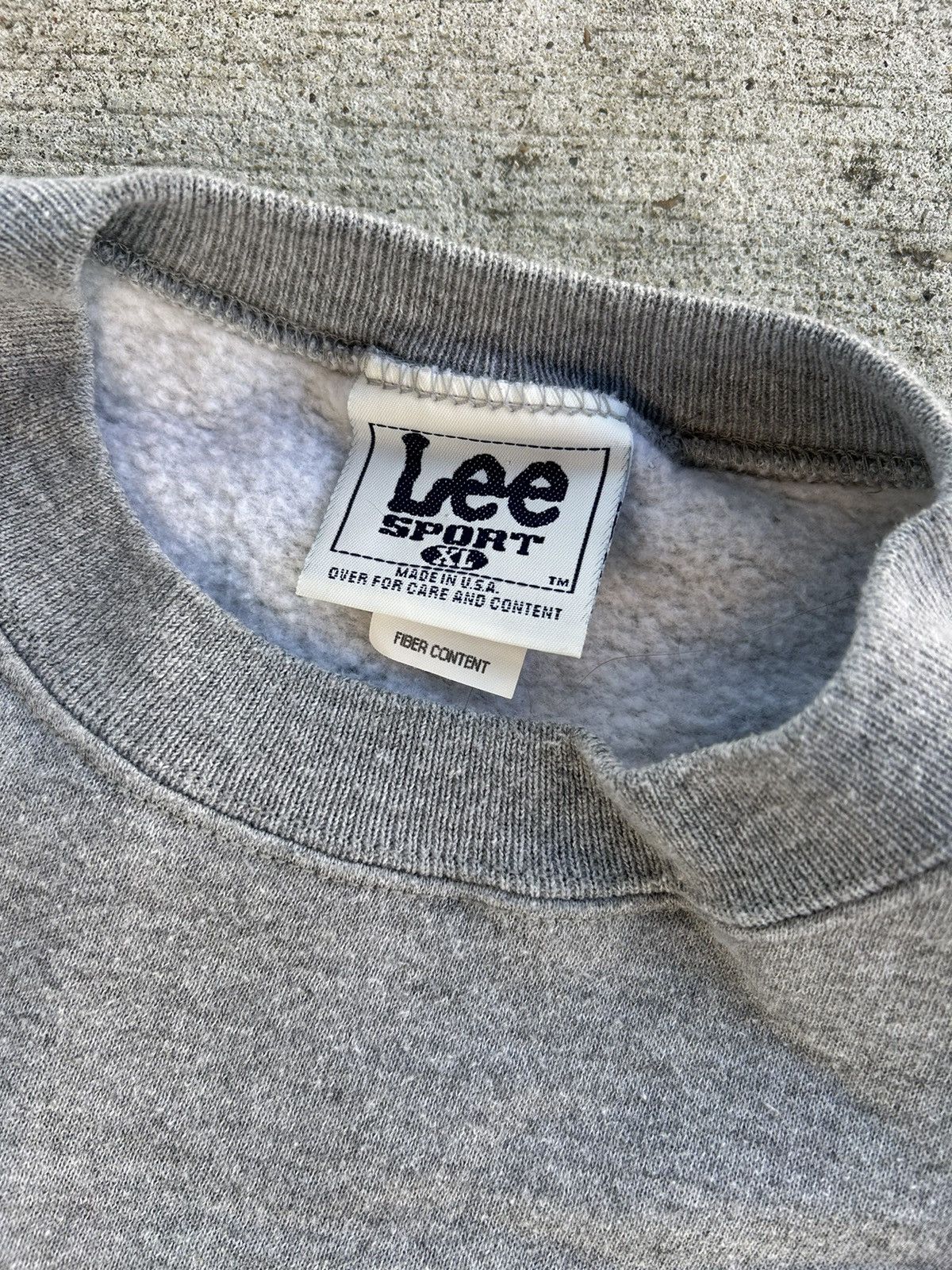 Vintage Vintage 90’s Lee Sport Washington Huskies sweatshirt Size US XL / EU 56 / 4 - 5 Thumbnail