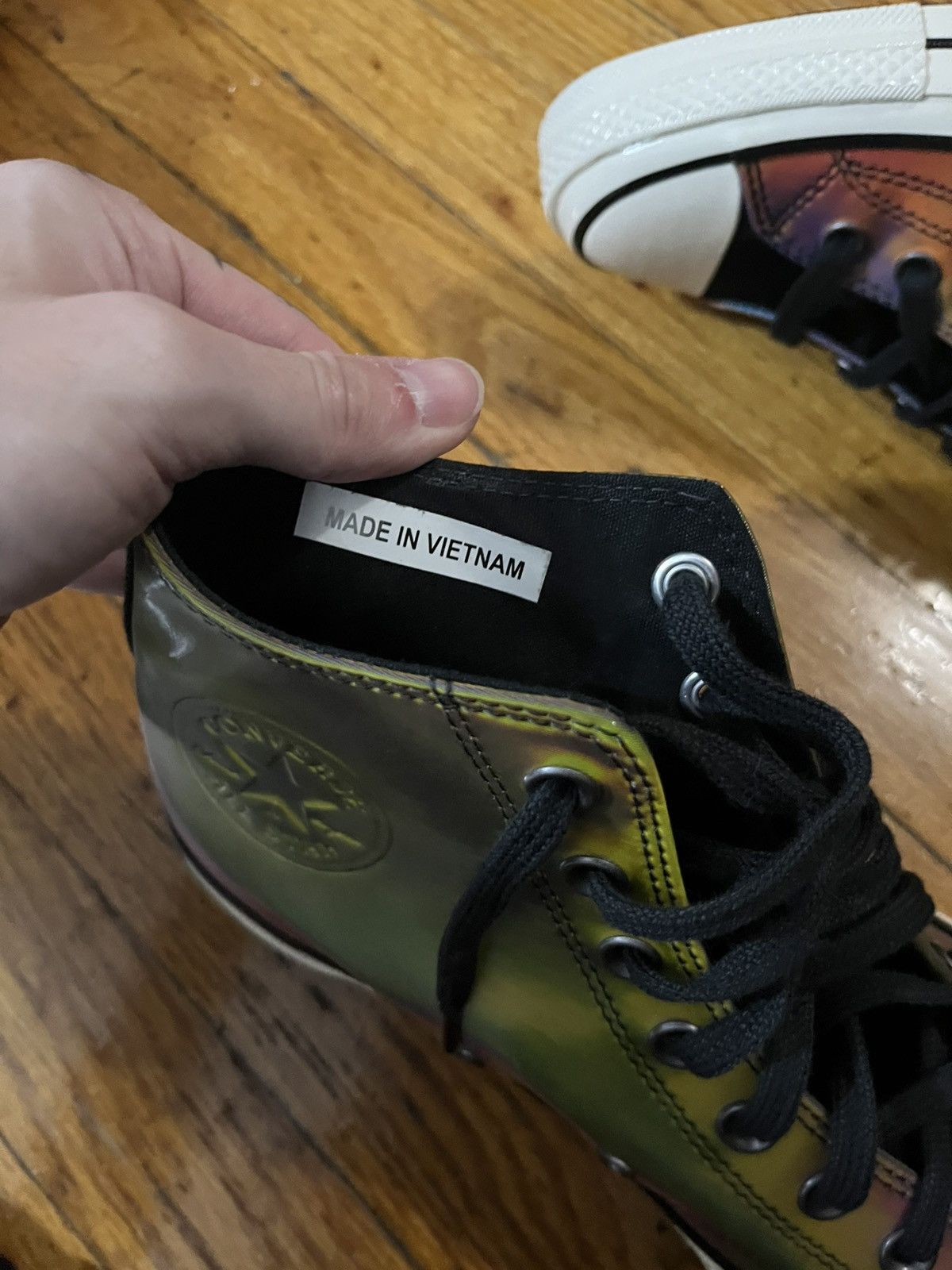 Converse Converse iridescent chucks Size US 9 / EU 42 - 10 Thumbnail