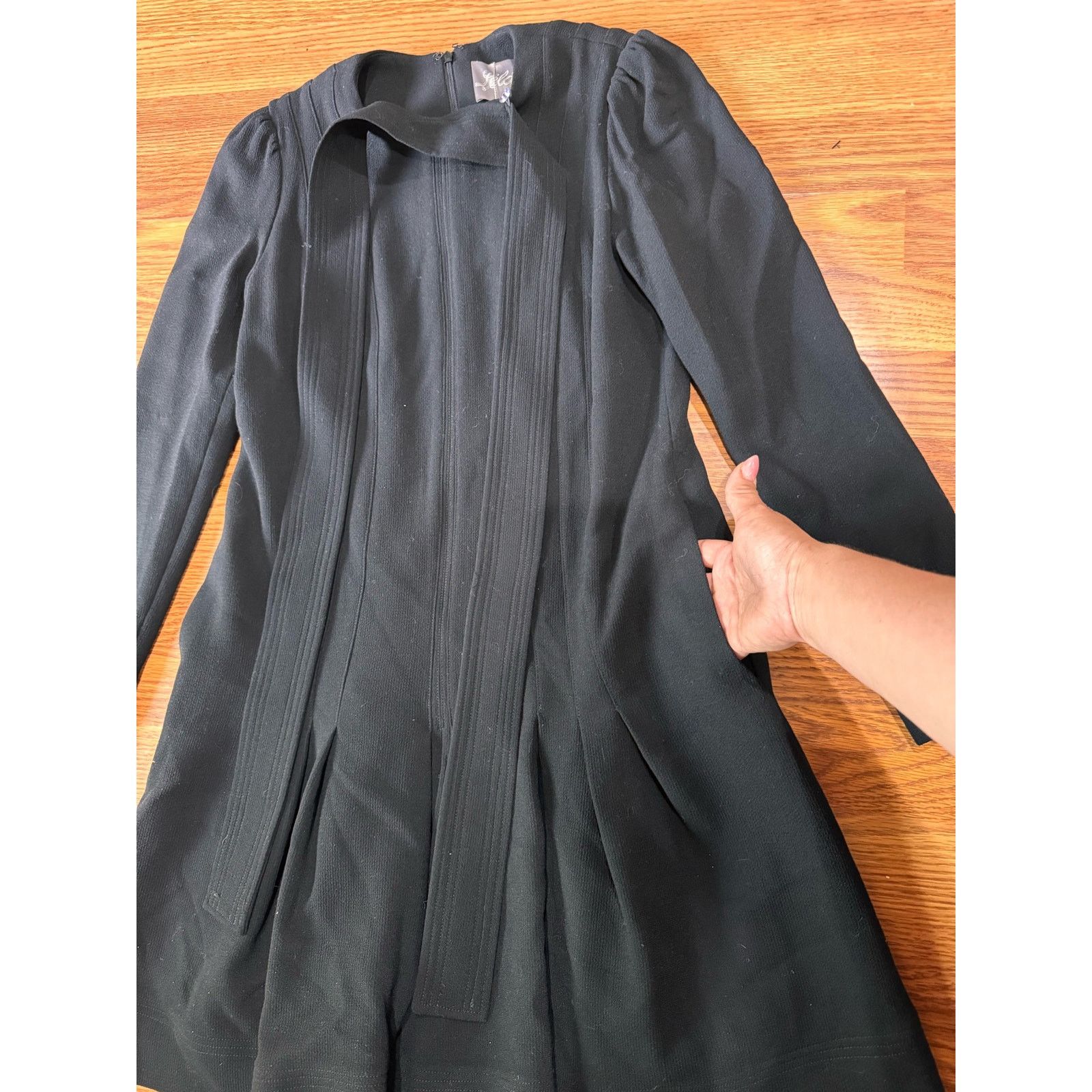 Lela Rose Lela Rose black long sleeve wool blend flounced dress size 0 Size XS / US 0-2 / IT 36-38 - 16 Thumbnail