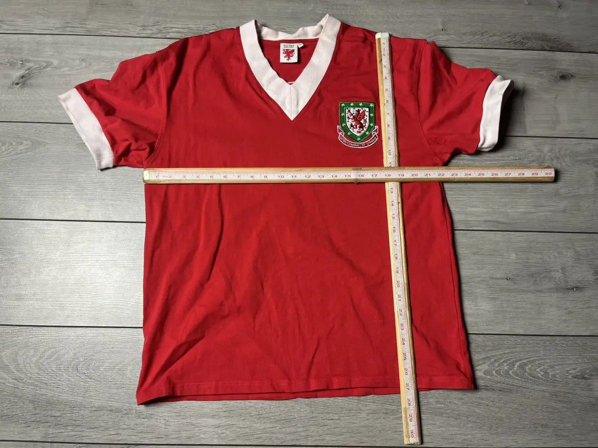 Vintage Wales Tshirt retro classic size XLarge soccer Size US XL / EU 56 / 4 - 4 Thumbnail