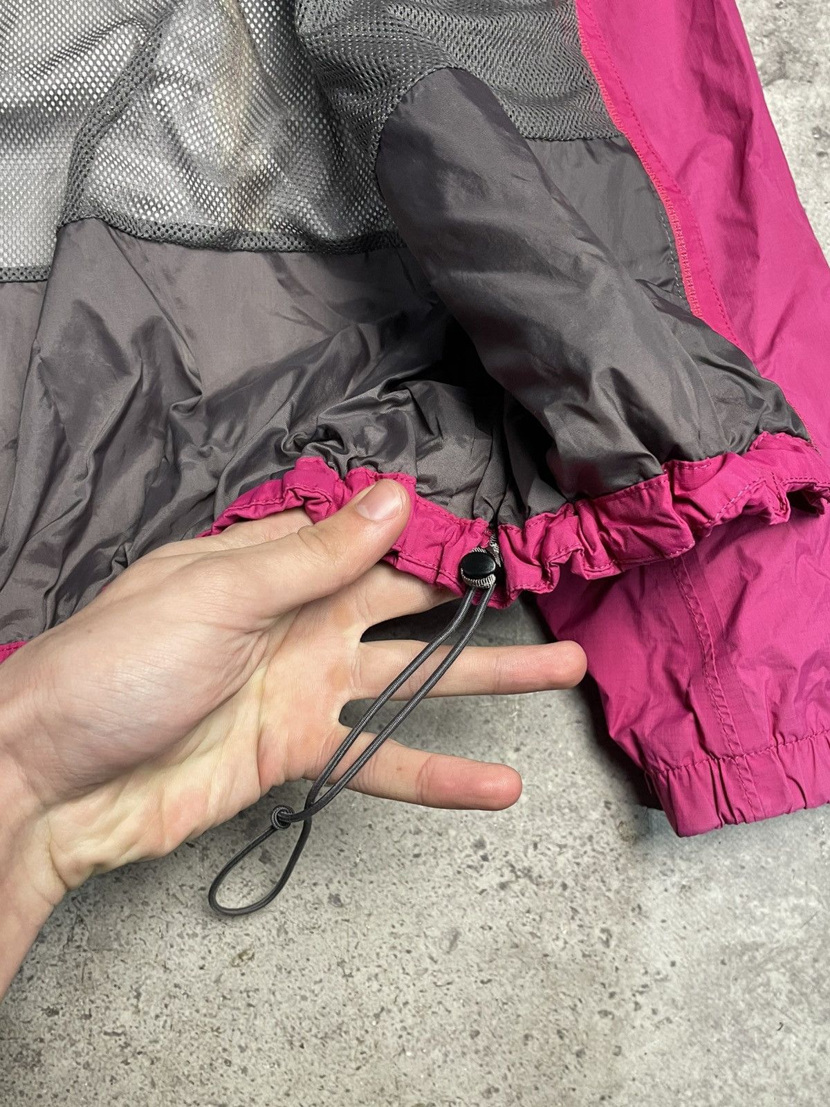 The North Face Vintage The North Face Hyvent Waterproof Jacket Y2K XL Size XL / US 12-14 / IT 48-50 - 8 Thumbnail