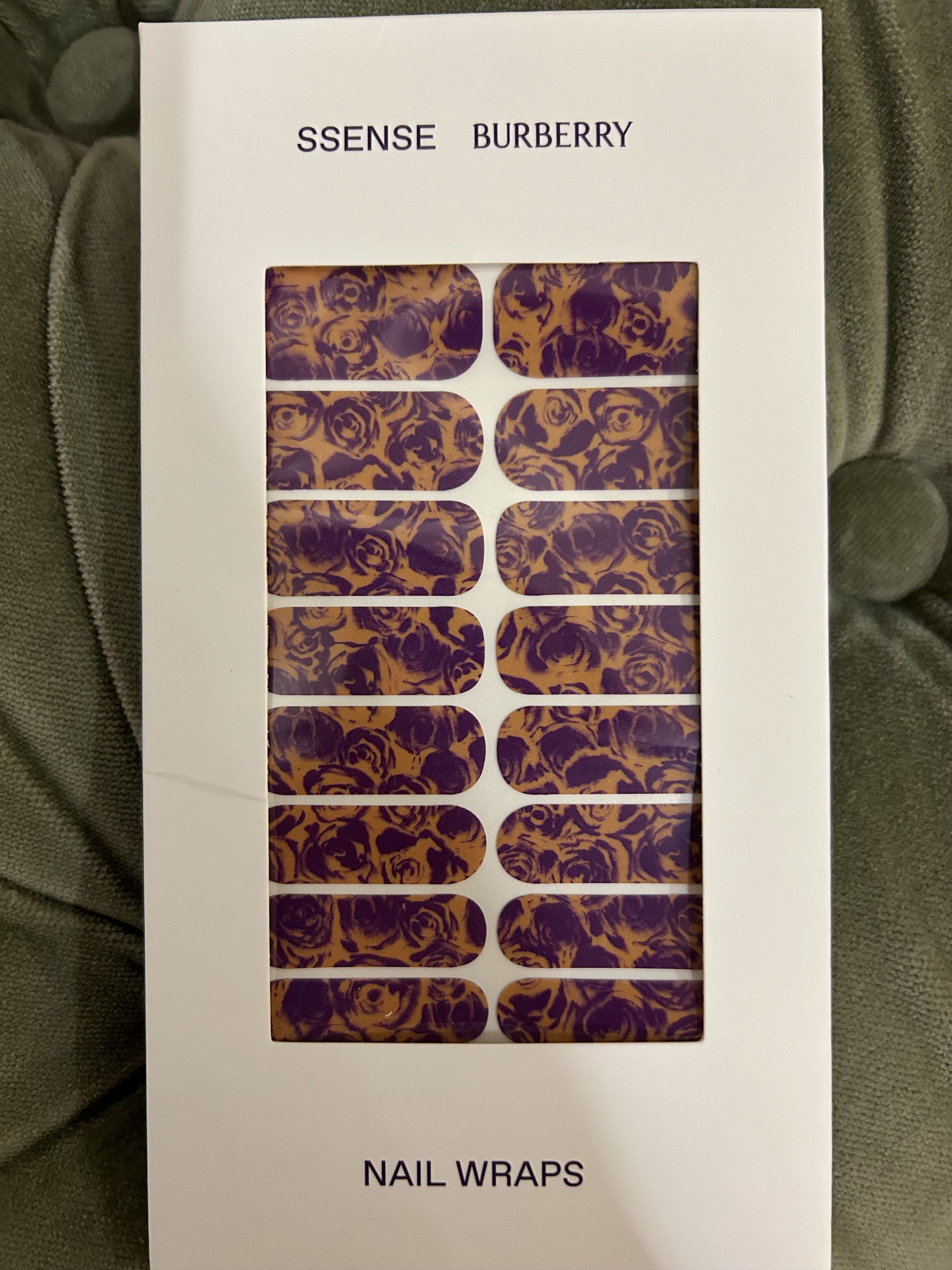 Burberry Burberry x Ssense Luxury Nail Wraps Roses Design Art Project Size ONE SIZE - 2 Thumbnail