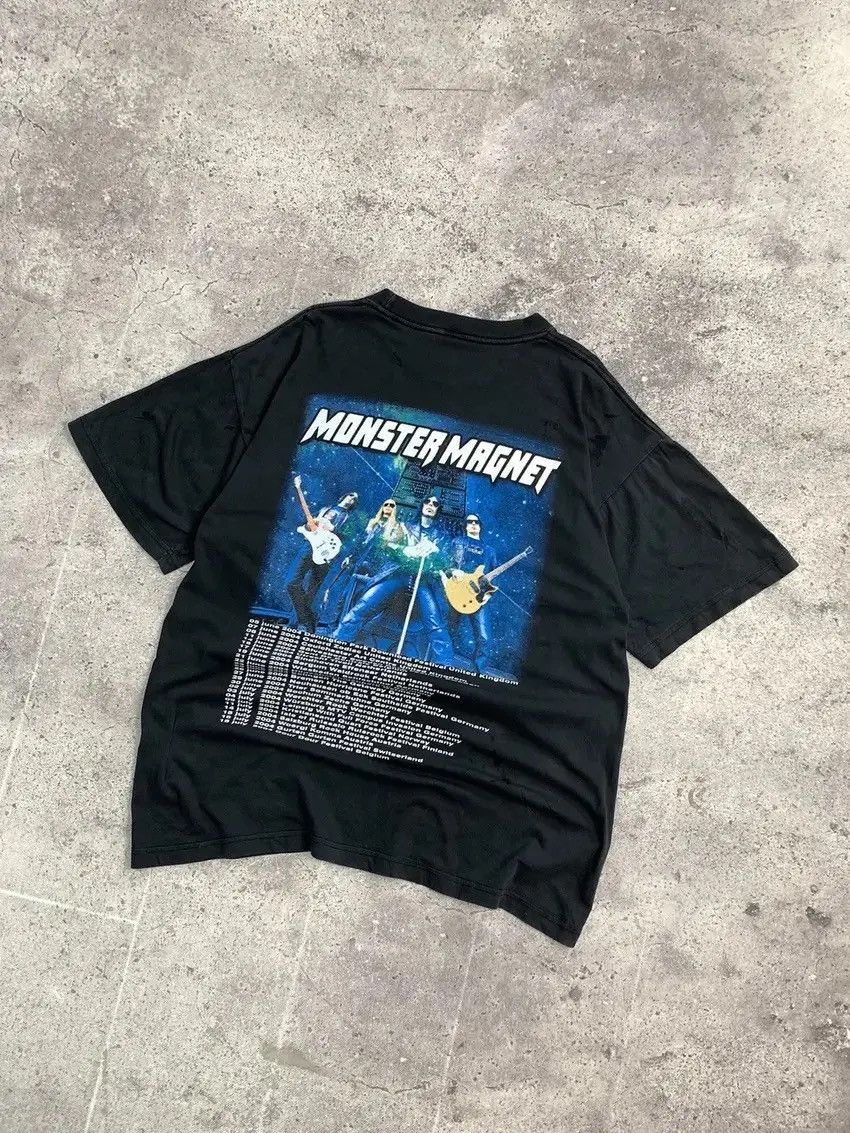 Japanese Brand × Vintage Vintage T-shirt Y2K sk8 street style Monster Magnet Size US L / EU 52-54 / 3 - 9 Thumbnail
