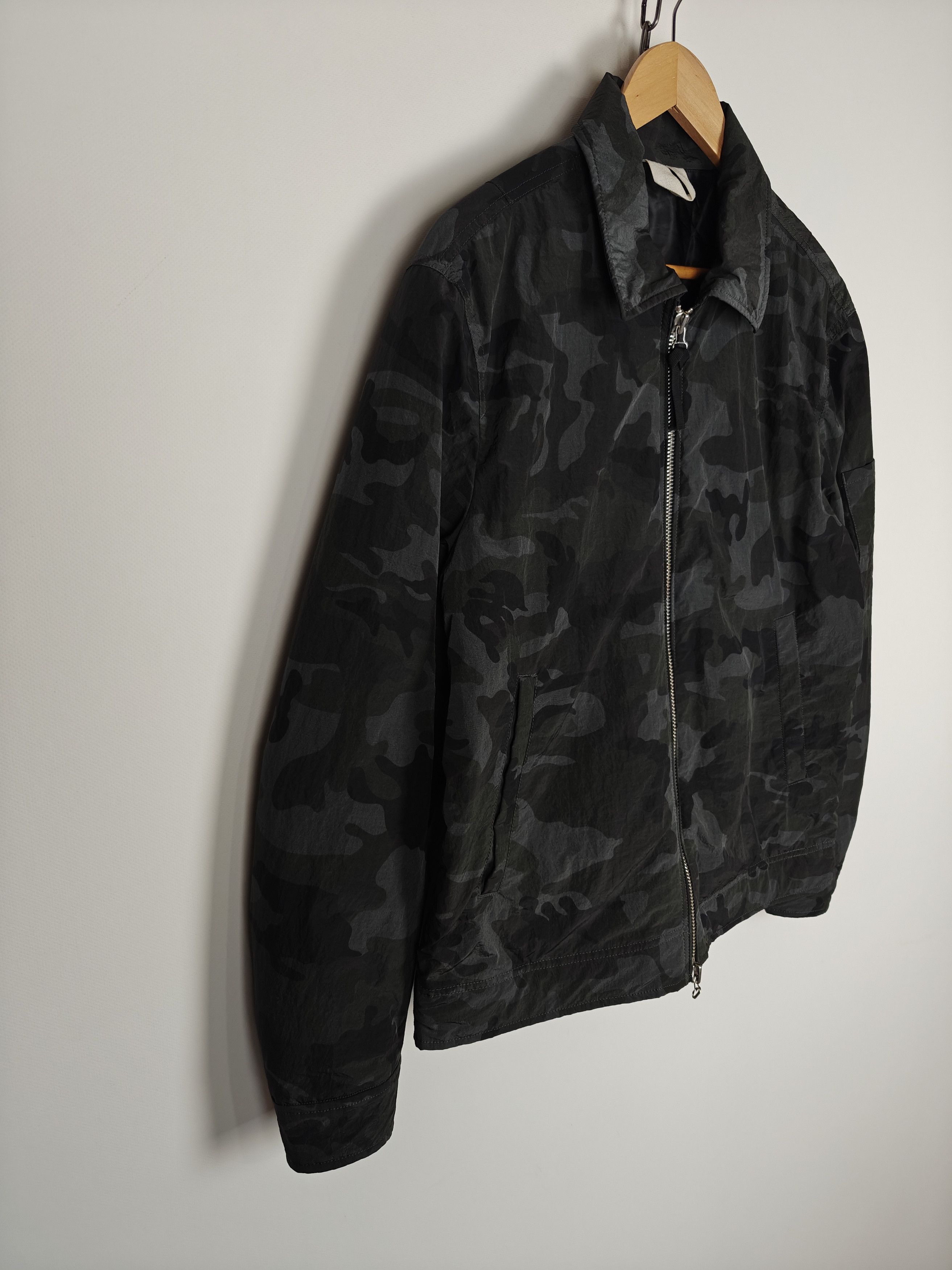 Arket ARKET Thermore Jacket Zip Nylon Camo size 50 (US L) Size US L / EU 52-54 / 3 - 4 Thumbnail