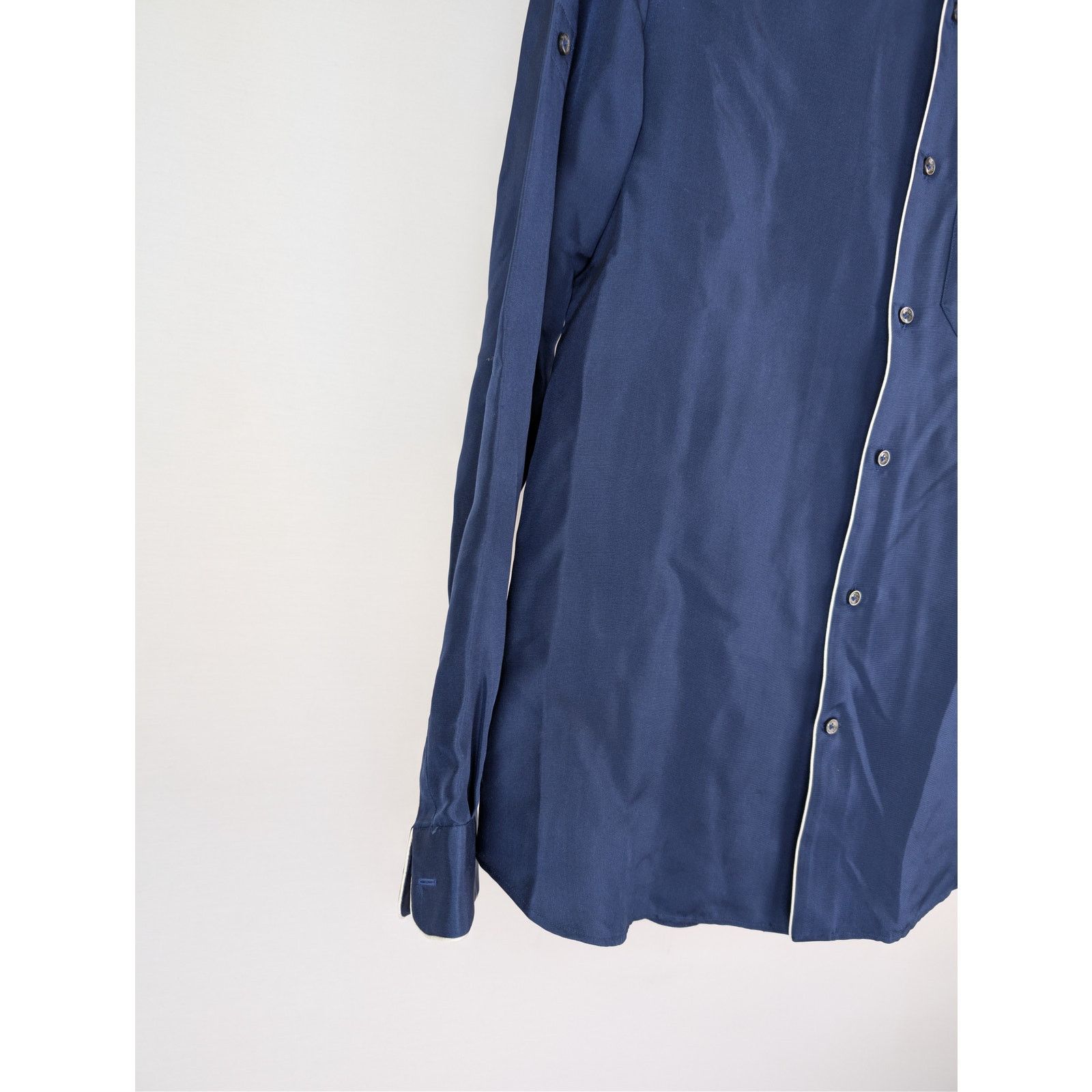Valentino o1rshd1 CC20 silk piped Button up Shirt in Navy Blue Size US S / EU 44-46 / 1 - 6 Thumbnail