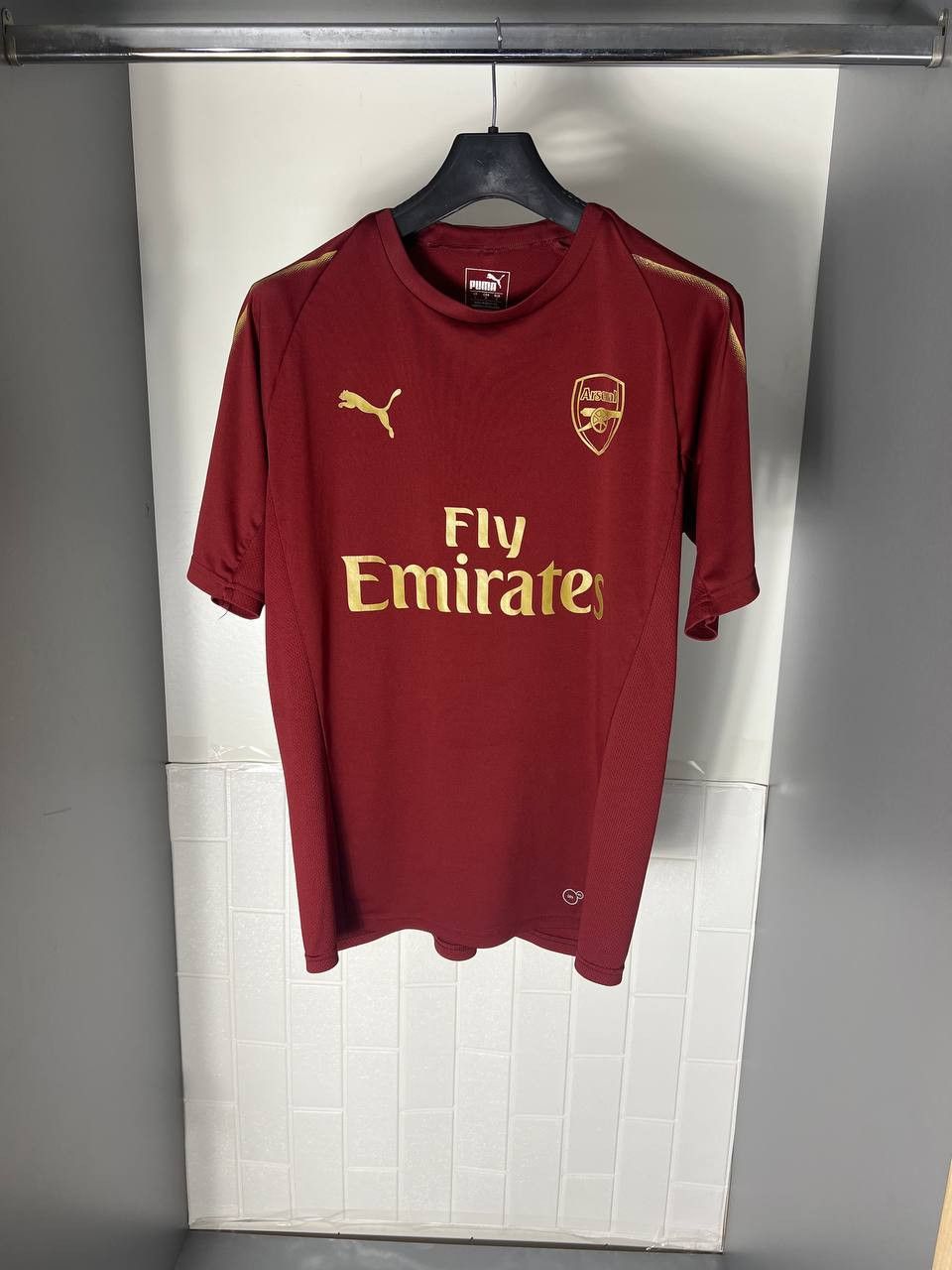 Puma VINTAGE PUMA FC ARSENAL LONDON ENGLAND SOCCER JERSEY RETRO Size US L / EU 52-54 / 3 - 1 Thumbnail