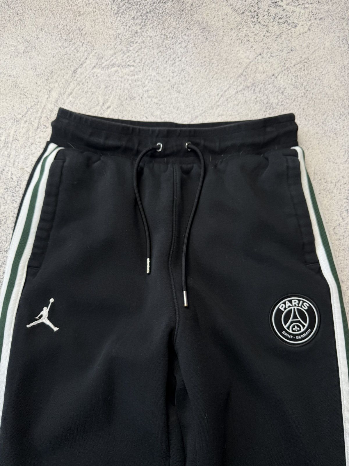 Jordan Brand Jordan PSG Wings Black Sweatpants Size US 32 / EU 48 - 9 Thumbnail