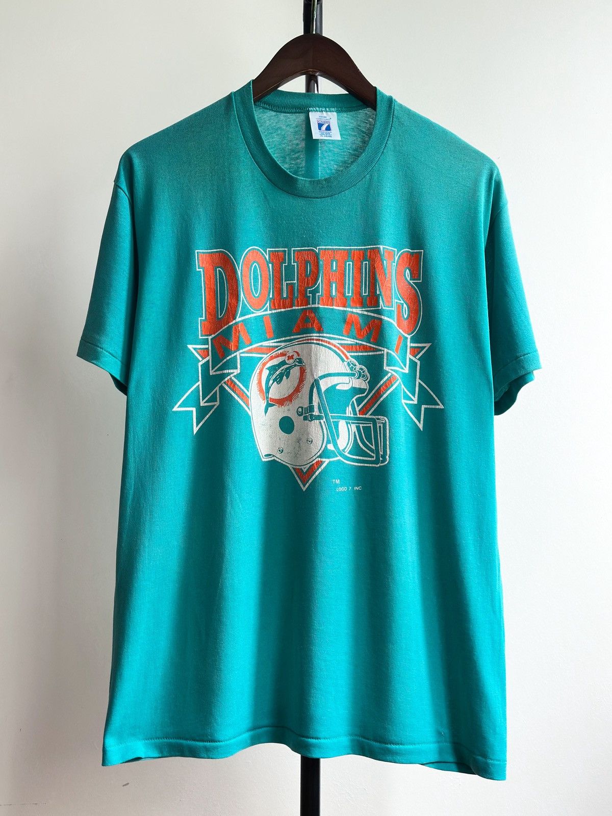 Logo 7 × NFL × Vintage Vintage 90s Miami Dolphins NFL Single Stitch Tee Size US XL / EU 56 / 4 - 1 Thumbnail