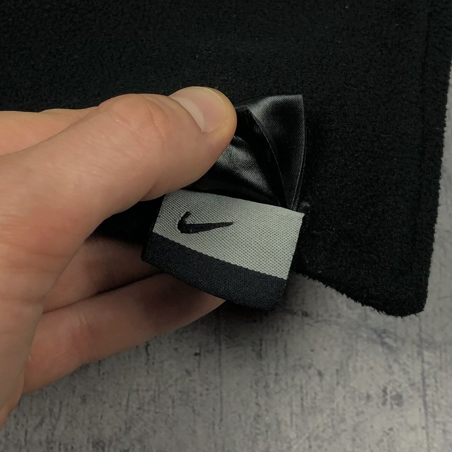 Nike Vintage Nike Swoosh Fleece Scarf Size ONE SIZE - 11 Thumbnail