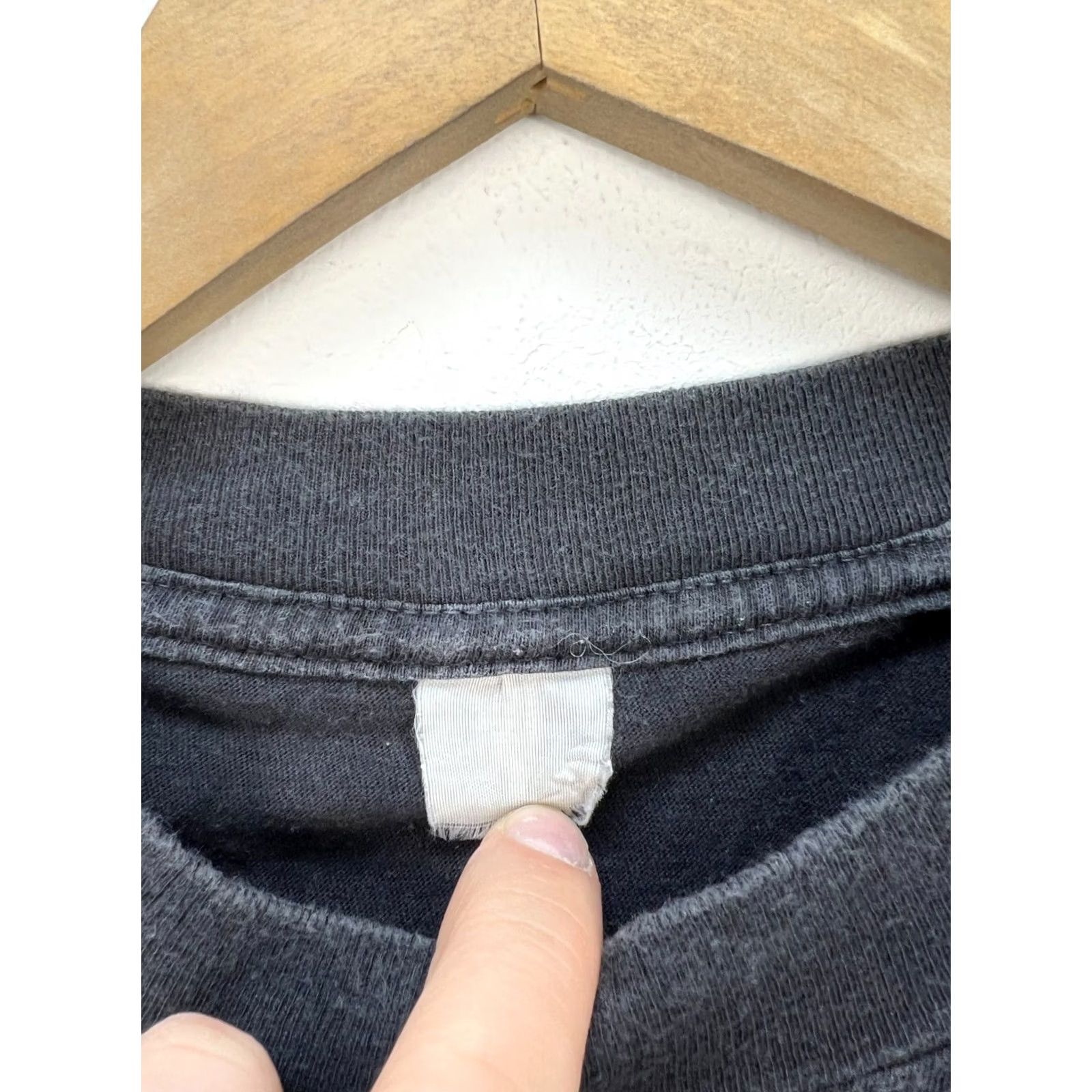 Vintage 4. Replaced "Size M" with "M Men" to clarify the Size US M / EU 48-50 / 2 - 4 Thumbnail