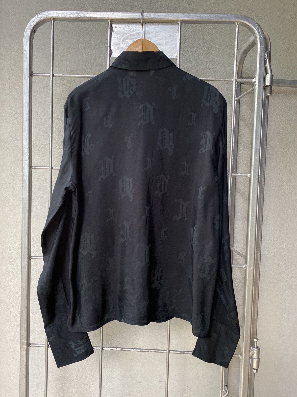 Versace VERSACE CLASSIC Rayon Black Shirt Size M / US 6-8 / IT 42-44 - 2 Thumbnail
