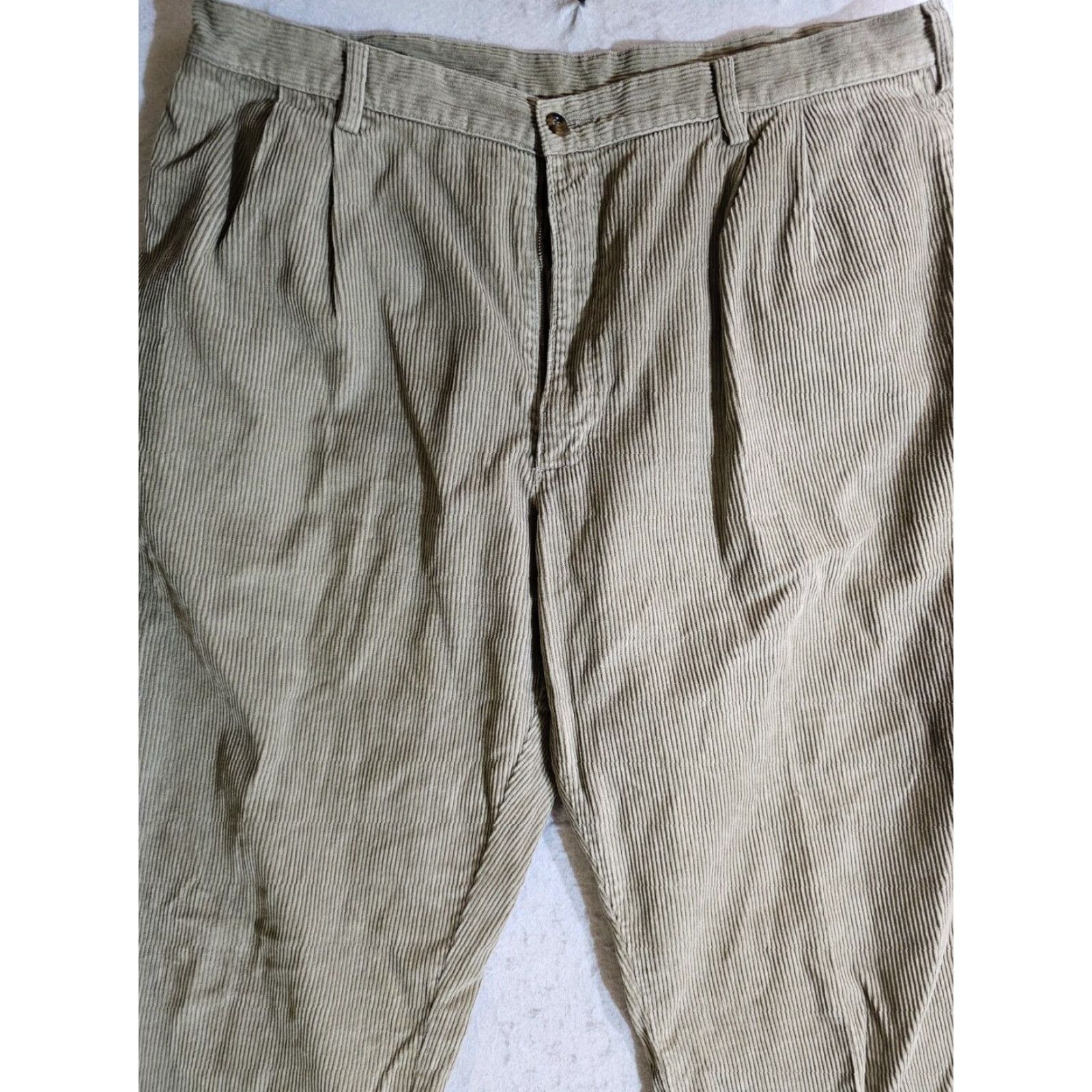 Vintage VINTAGE Woolrich Khaki Corduroy Pants 1980s Signature Style 1956 Straight Fit Mens Sz 40x32 Size US 40 / EU 56 - 2 Thumbnail