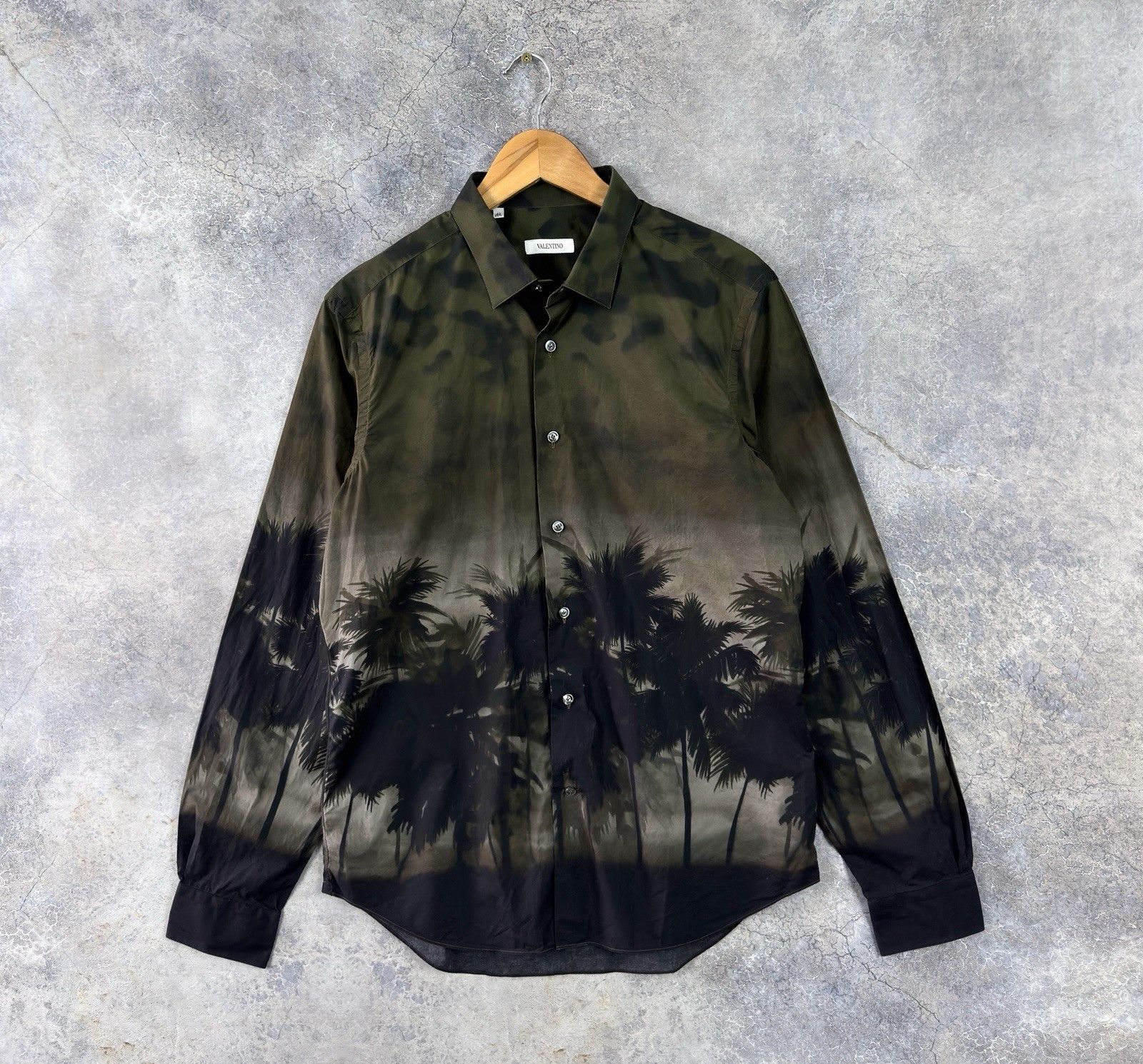 Valentino Valentino Men’s Palm Tree Print Shirt Green Black Size 42 Size US L / EU 52-54 / 3 - 1 Thumbnail