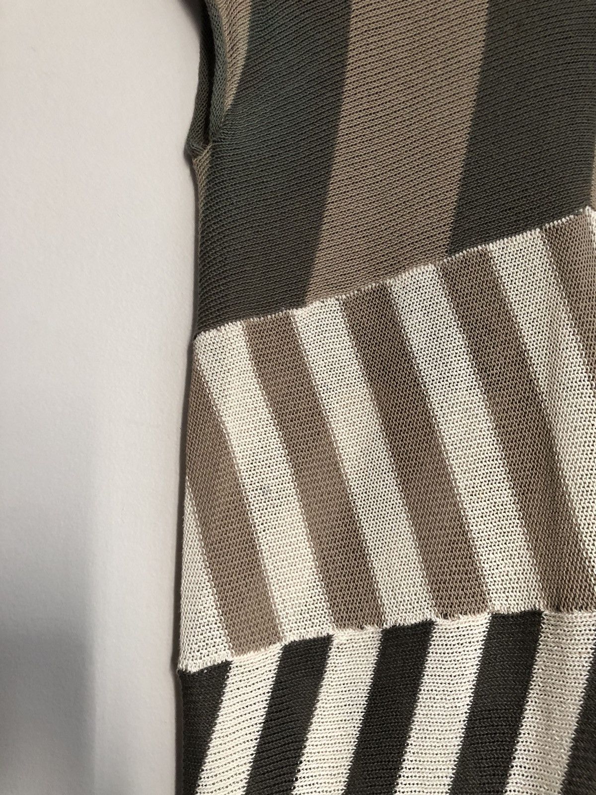Homme Plisse Issey Miyake Issey Miyake Rare 1970’s Circular Knit Pullover Size US M / EU 48-50 / 2 - 12 Thumbnail