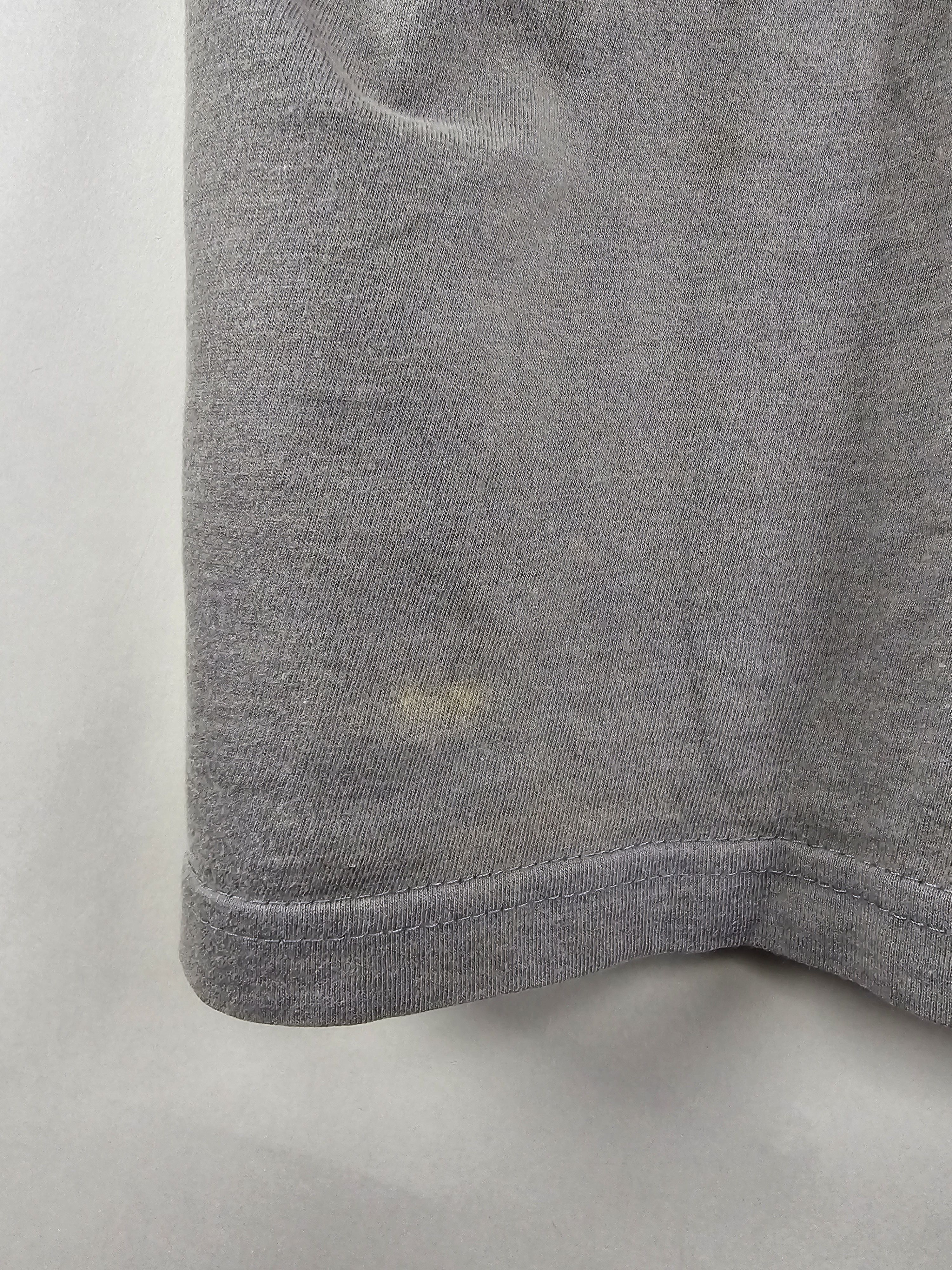 Band Tees × Nirvana × Vintage 2002 Nirvana Kurt Cobain L 21" 28.5" Size US L / EU 52-54 / 3 - 8 Thumbnail