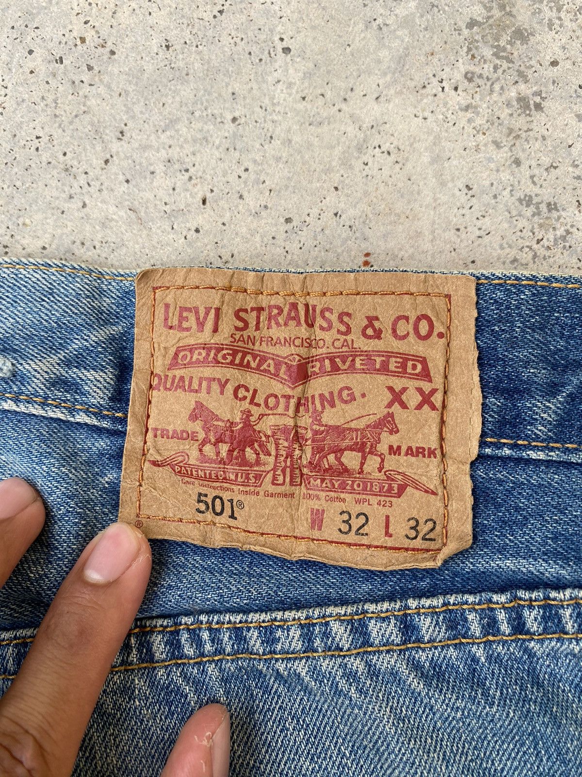 Levi's Vintage Levis 501 Distressed Jeans Size US 32 / EU 48 - 9 Thumbnail