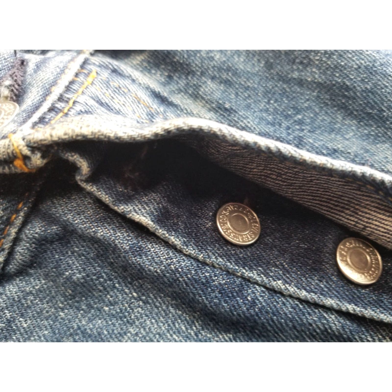 Levi's VINTAGE Levi’s 501 Jeans Mens 32x32 Denim Distressed 90s USA Size US 32 / EU 48 - 6 Thumbnail