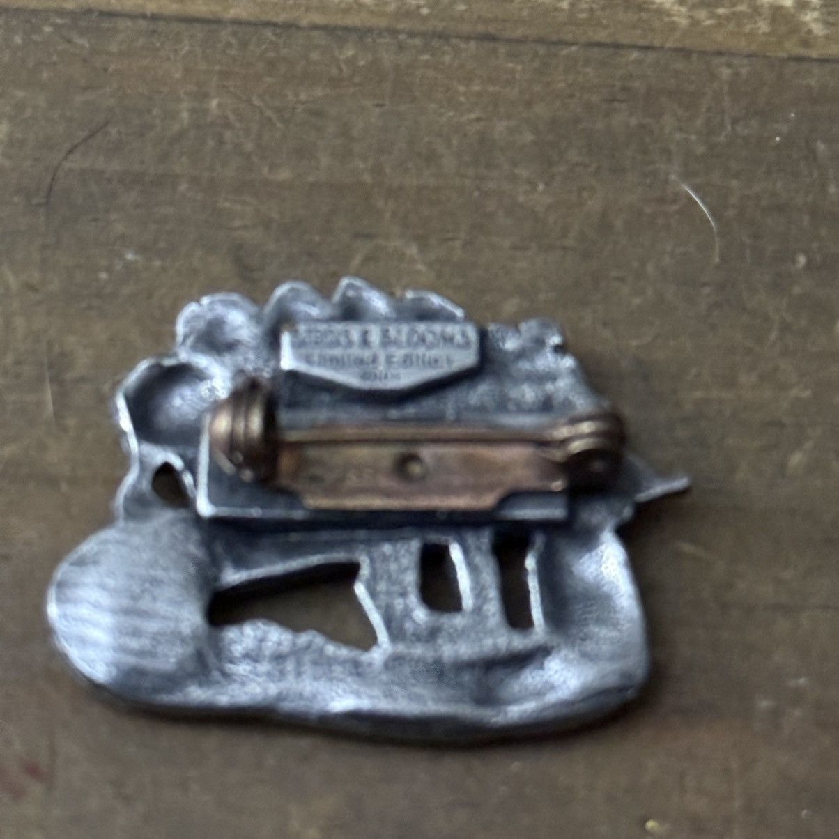 Vintage Vintage Birds & Blooms wheelbarrow of flowers brooch Size ONE SIZE - 3 Thumbnail