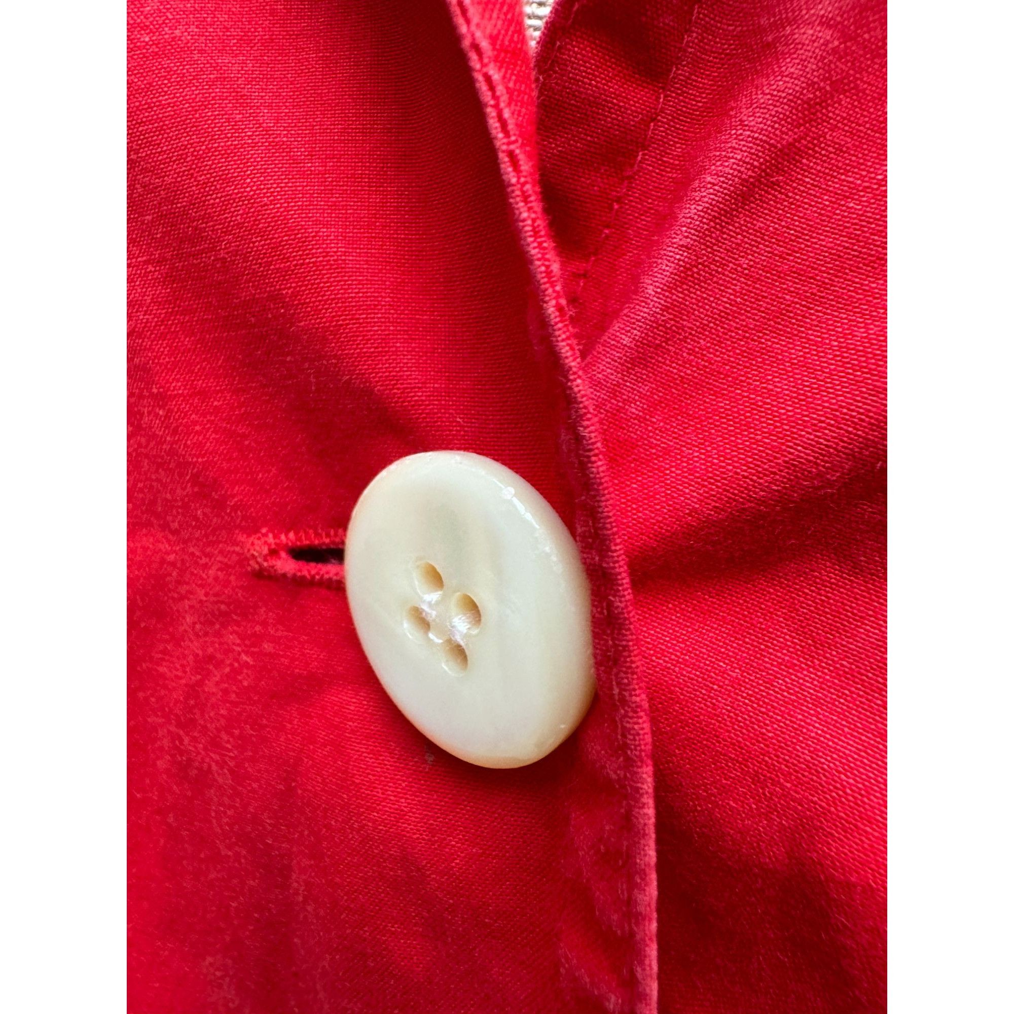 Yves Saint Laurent 1970s Red Front-Buttoned Shirt Size M / US 6-8 / IT 42-44 - 4 Thumbnail