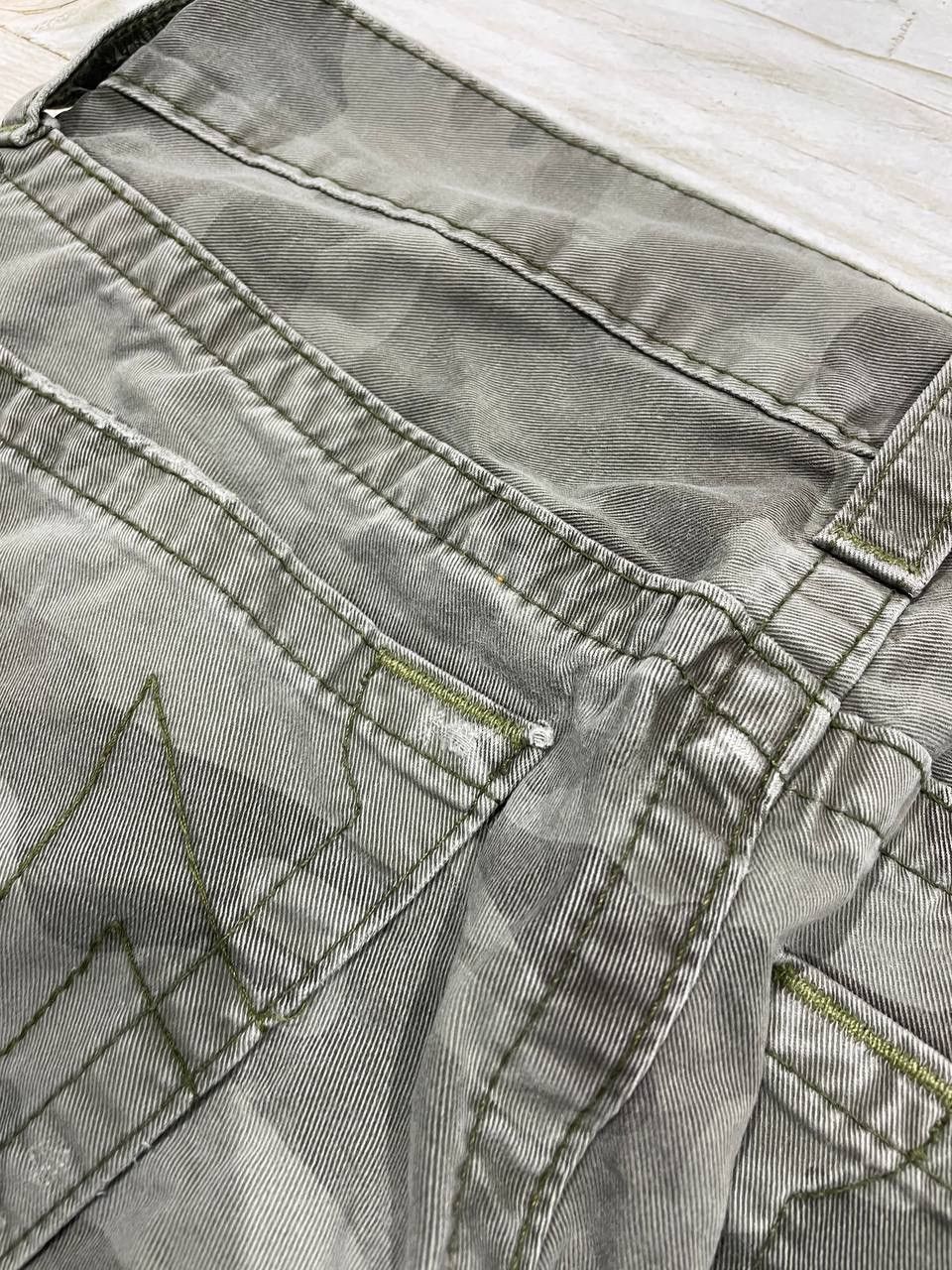 True Religion Vintage True Religion Geno Denim Jeans Camo Y2K Size US 30 / EU 46 - 15 Thumbnail