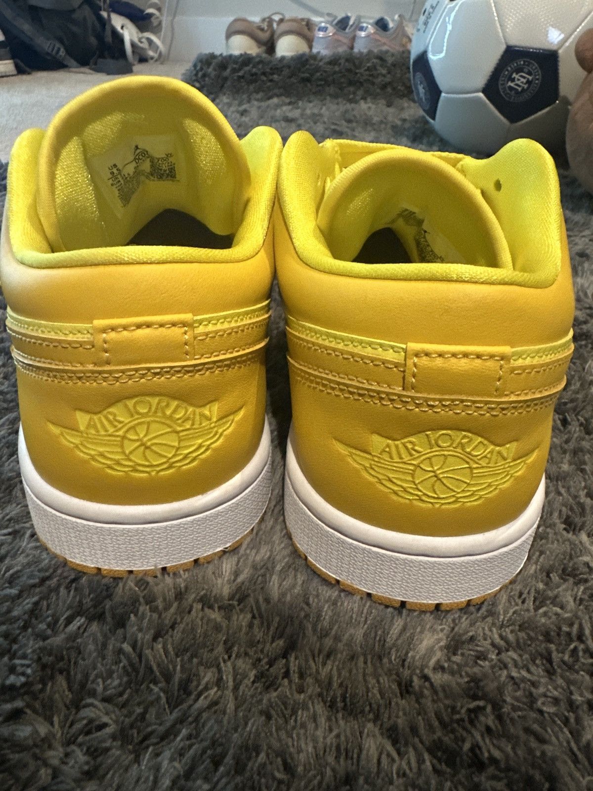Nike Wmns Air Jordan 1 low yellow strike Size US 9.5 / IT 39.5 - 5 Thumbnail