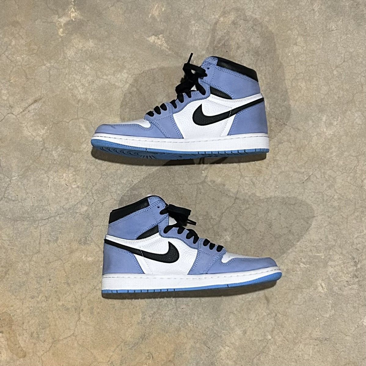 Jordan Brand × Nike Air Jordan 1 Retro High OG University Blue 2021 US 8.5 Size US 8.5 / EU 41-42 - 5 Thumbnail