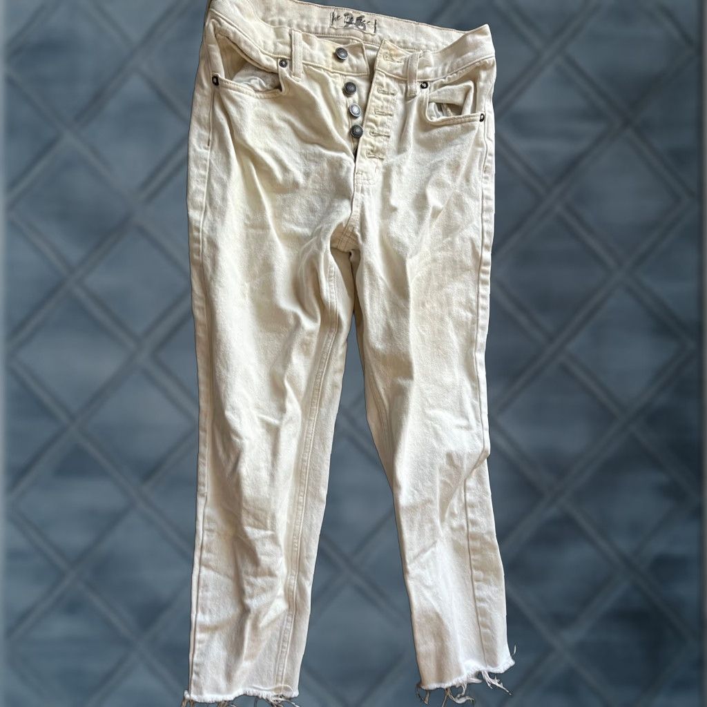 Vintage We The Free Cropped Jeans Size 26 Button Fly Raw Hem White / Ivory Denim Women Juniors Distre Free People Jeans Size 26" / US 2 / IT 38 - 1 Thumbnail