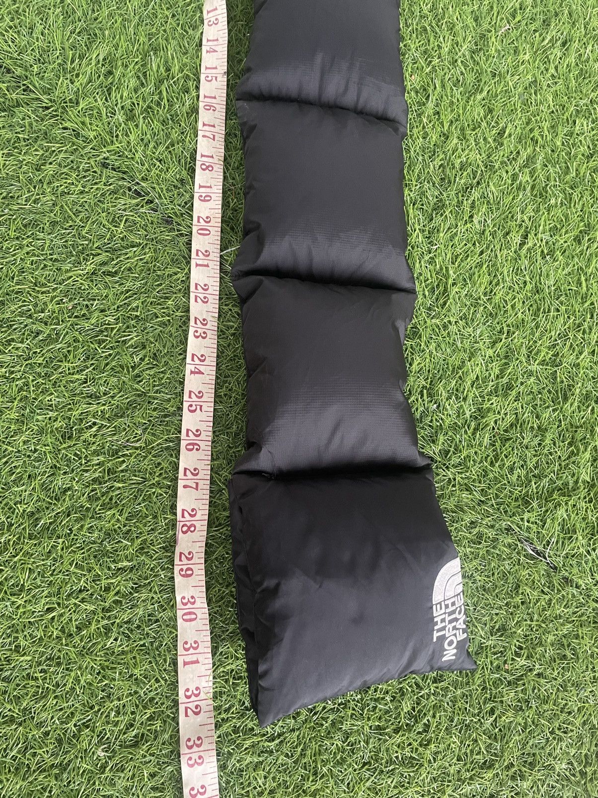 The North Face Authentic THE NORTH FACE Neck Warner Nuptse Mutfler Size ONE SIZE - 4 Thumbnail