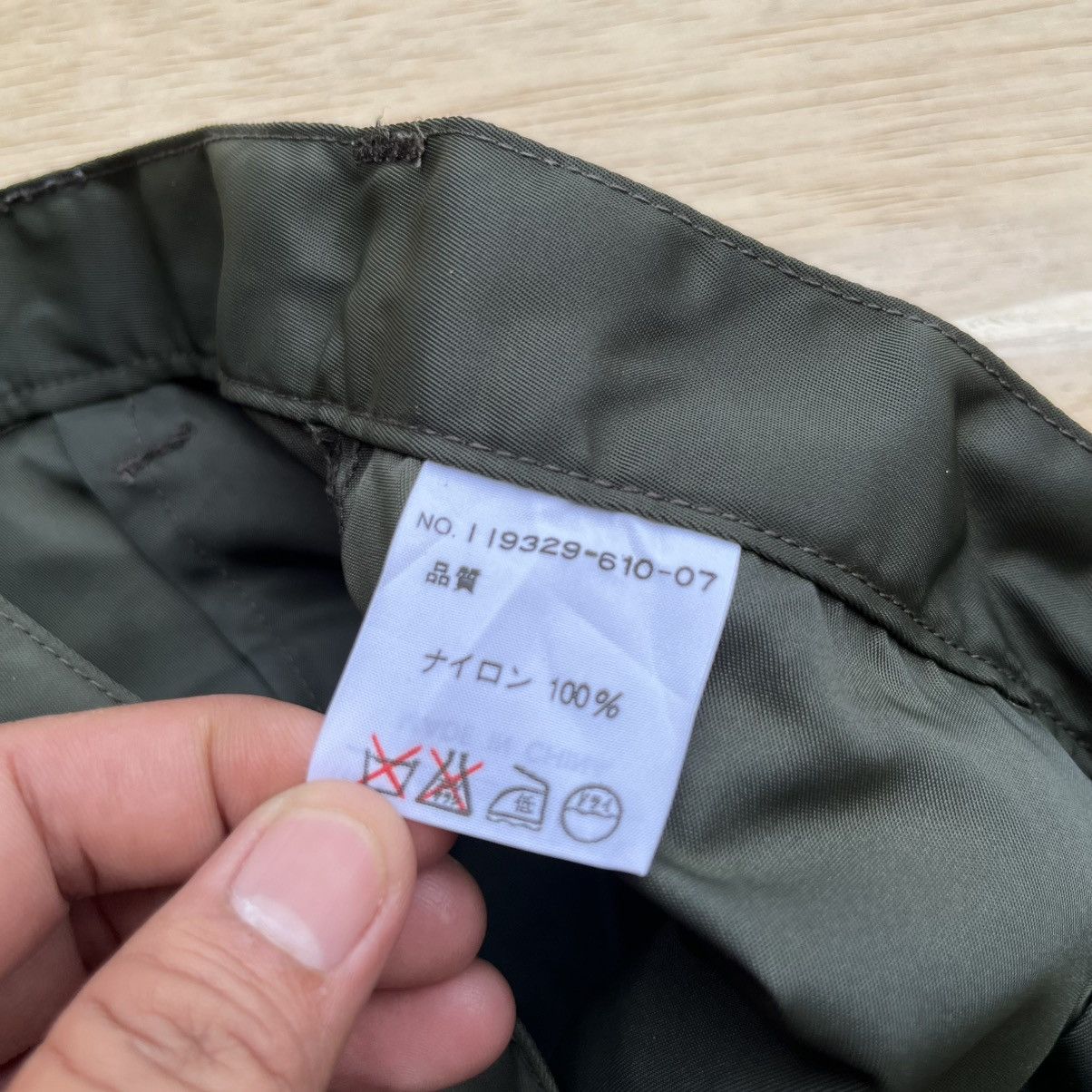 Japanese Brand BATSU BOYS VINTAGE Y2K BONDAGE NYLON LONG SHORT 3/4 PANTS Size US 28 / EU 44 - 6 Thumbnail