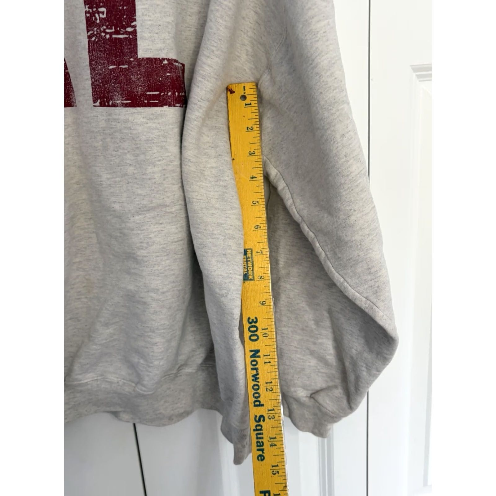 Hanes VINTAGE Hanes Alabama Sweatshirt Crewneck XL Pullover Size XL Gray Logo 90s Retro Collegiate Men's Sweatshirt Size US XL / EU 56 / 4 - 4 Thumbnail