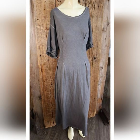 Anthropologie Anthropologie Holding Horses Grey Short Sleeve Side Cut Sz. Size XS / US 0-2 / IT 36-38 - 1 Thumbnail