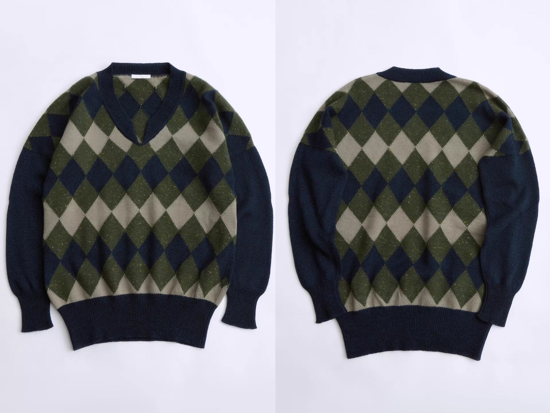 Chloe CHLOE ARGYLE V-NECK KNIT SWEATER MILITARY/NAVY/BEIGE Size XS / US 0-2 / IT 36-38 - 8 Thumbnail