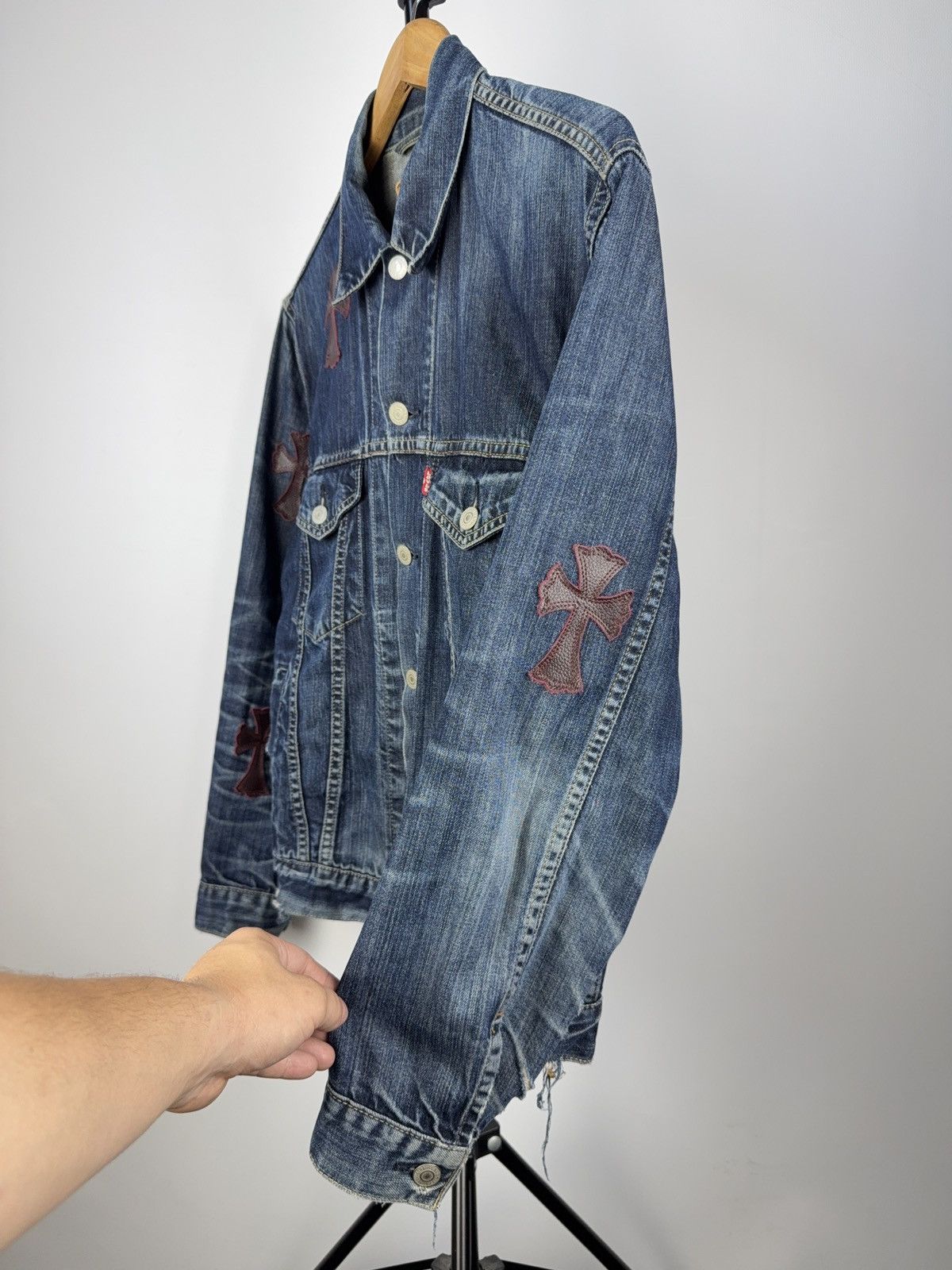 Levi's Vintage Clothing Vintage 90s Archival Chrome Hearts Style Cross Denim Jacket Size US S / EU 44-46 / 1 - 10 Thumbnail