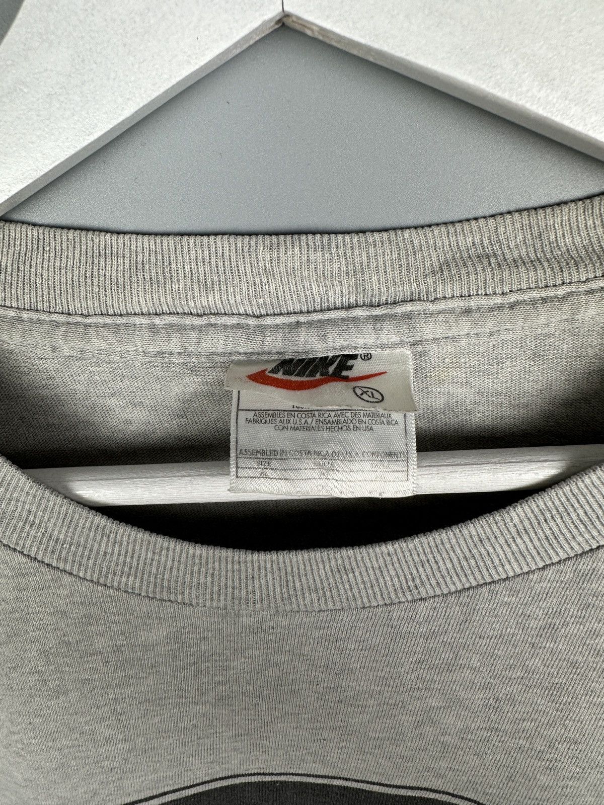 Nike 90s Vintage Nike Big Center Swoosh Logo T Shirt Tee USA Size US XL / EU 56 / 4 - 3 Thumbnail