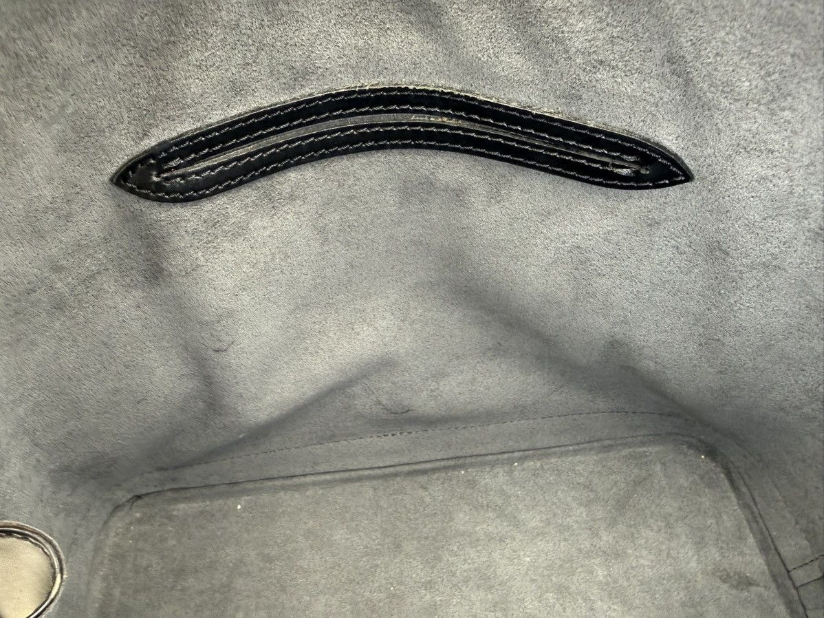 Louis Vuitton Louis Vuitton Epi Alma Handbag – Black – M52142 Size ONE SIZE - 15 Thumbnail