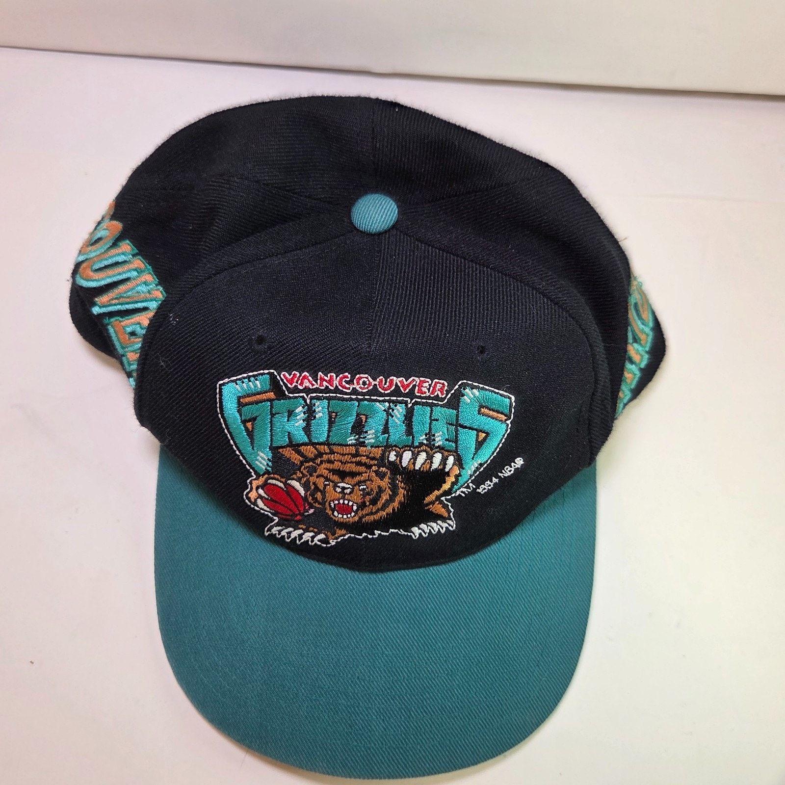 Sports Specialties Vancouver Grizzlies 1994 Sports Specialties Snapback Hat Size ONE SIZE - 11 Thumbnail