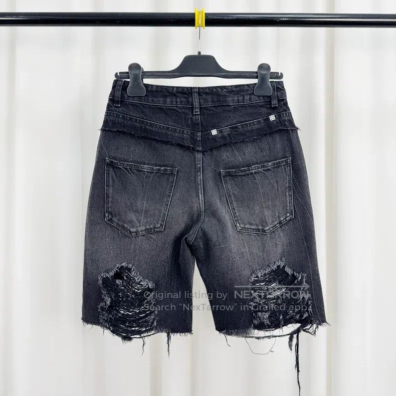 Givenchy Givenchy SizeS Washed Destroyed Torn Denim Shorts (Size 36) Size US 31 - 2 Thumbnail