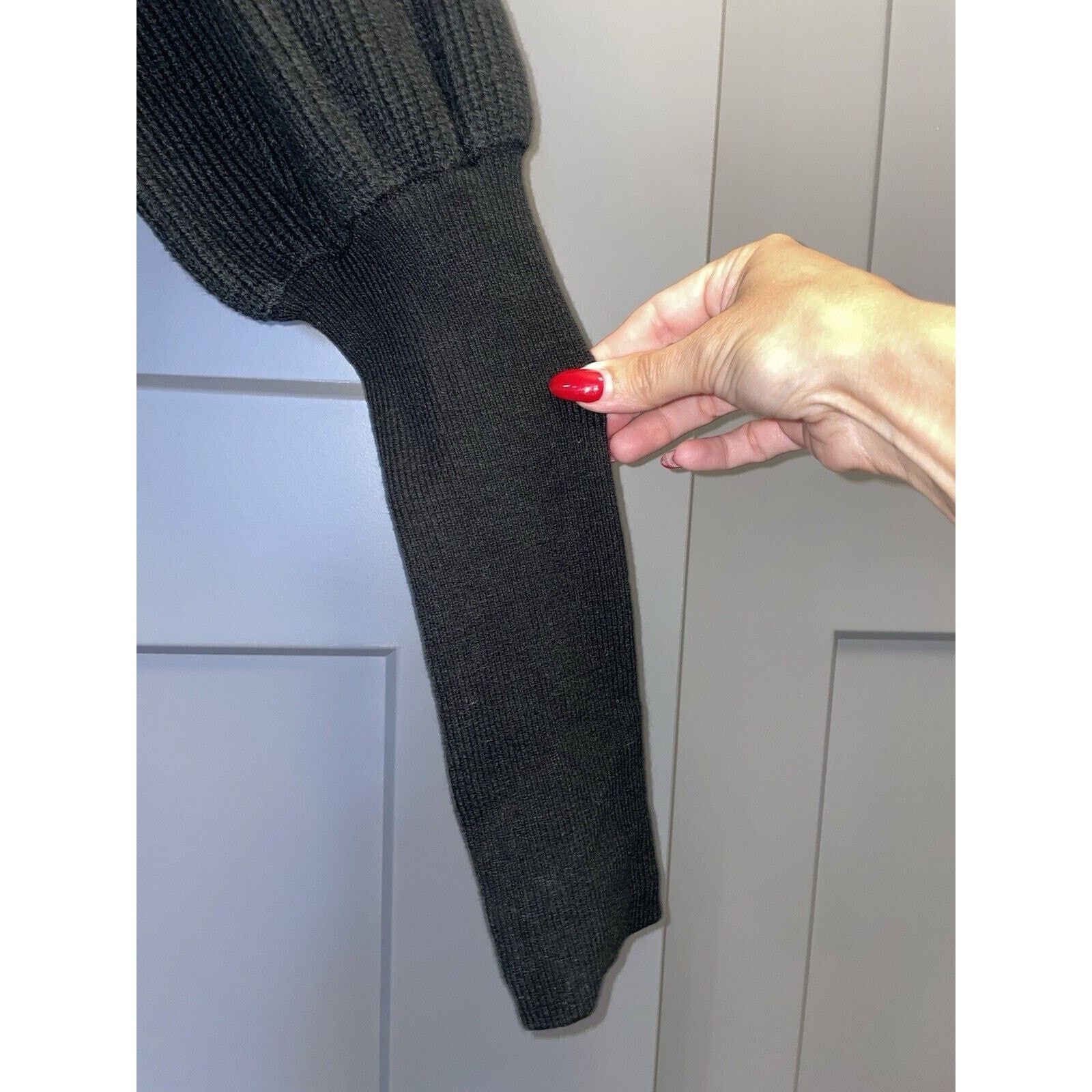 ELLIATT Elliatt Ruth Turtleneck Pearl Knit Sweater Balloon Sleeve S Size S / US 4 / IT 40 - 18 Thumbnail