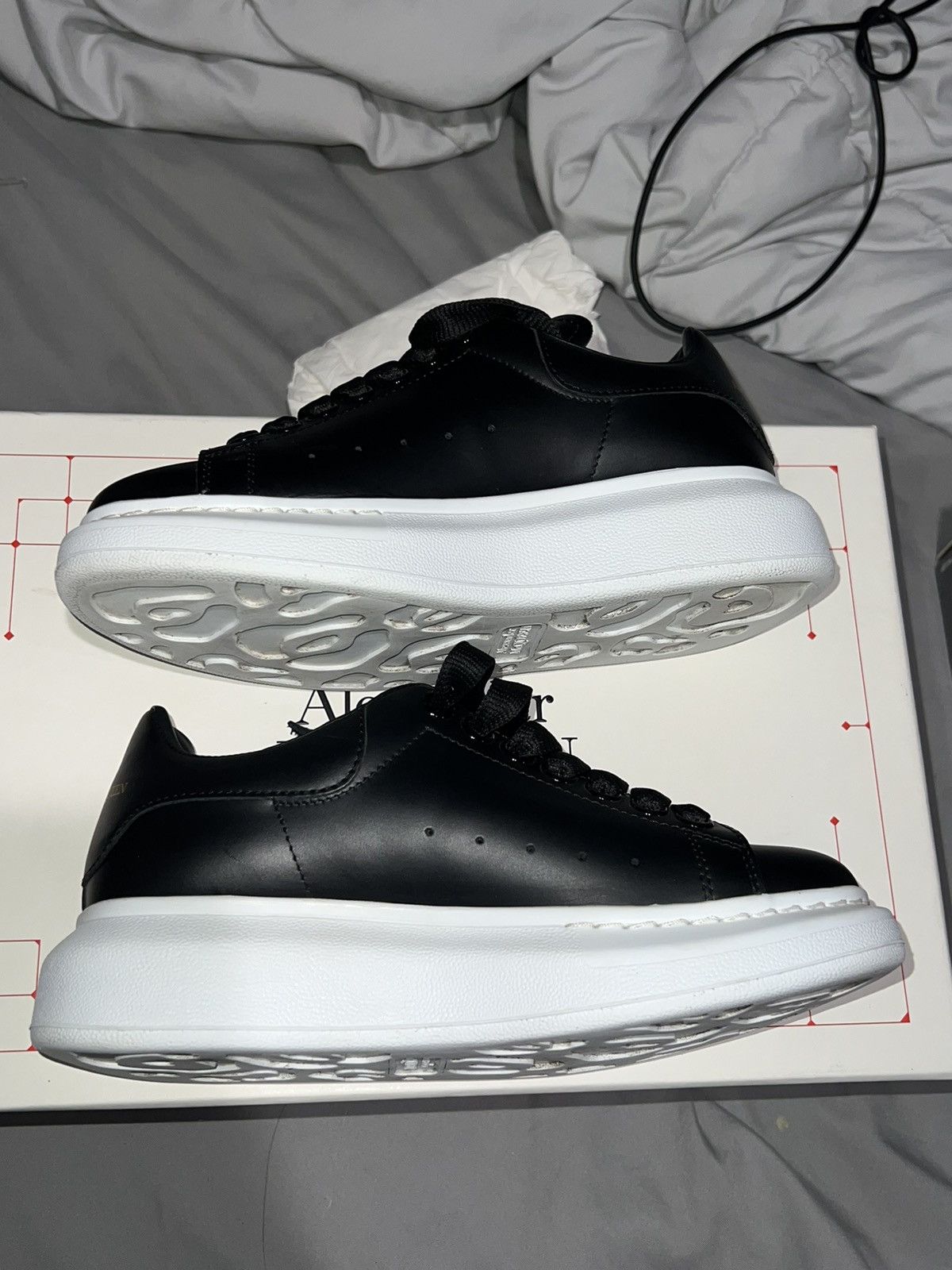 Alexander McQueen Oversized Alexander McQueen sneakers Size US 5 / IT 35 - 3 Thumbnail