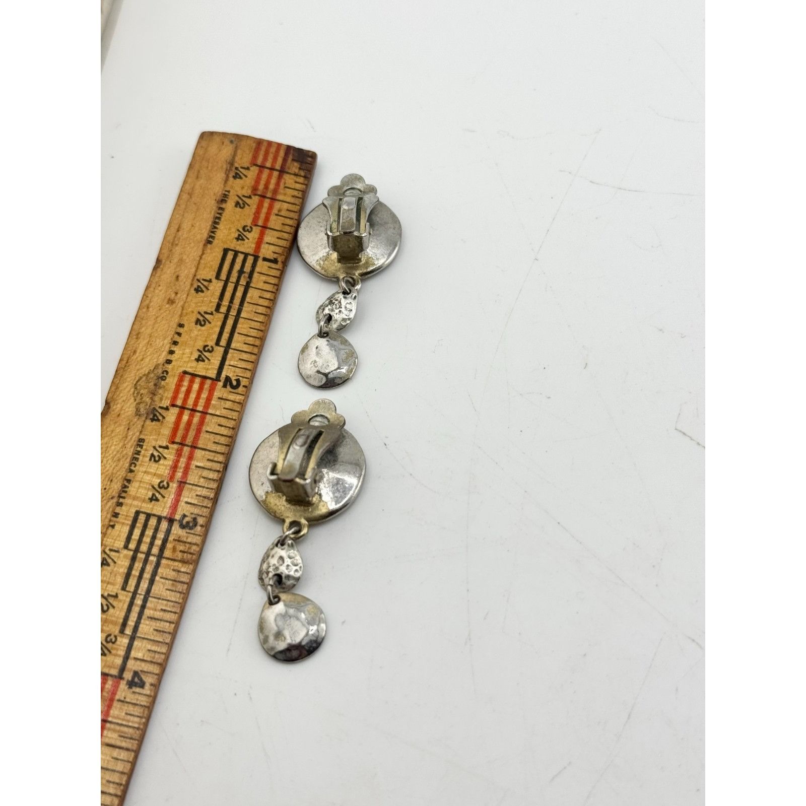 Vintage Vintage two tone hammered dangle clip on earrings Size ONE SIZE - 4 Thumbnail