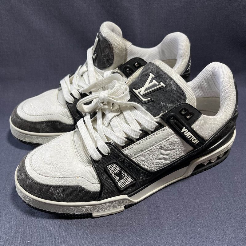 Louis Vuitton Louis Vuitton Trainer Panda Pattern Low-Top Sneakers 0089 Size US 8 / EU 41 - 1 Thumbnail