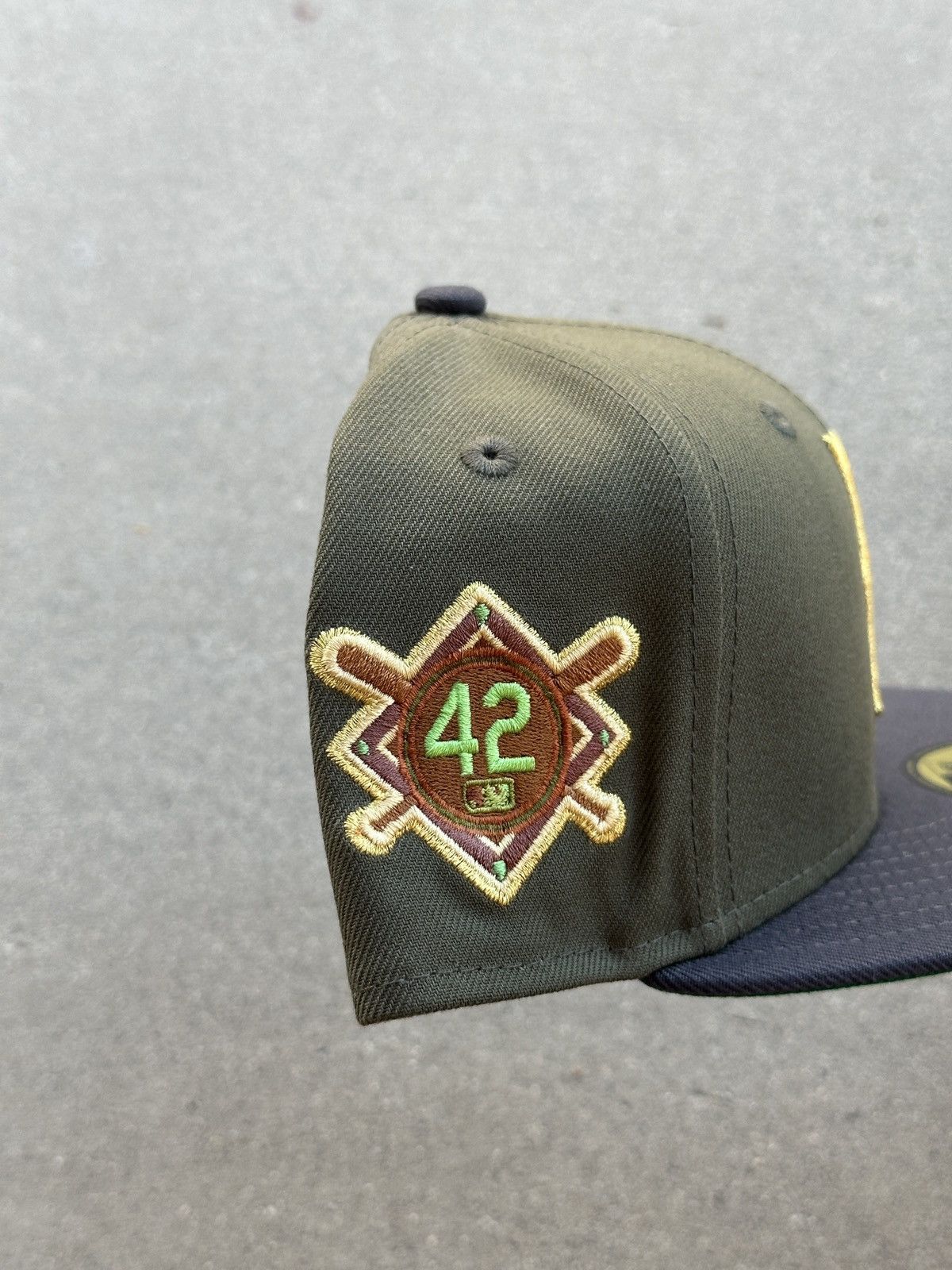 MLB × MyFitteds × New Era Brooklyn Dodgers Minecraft Two Tone Fitted Hat 7 1/4 Size ONE SIZE - 2 Thumbnail