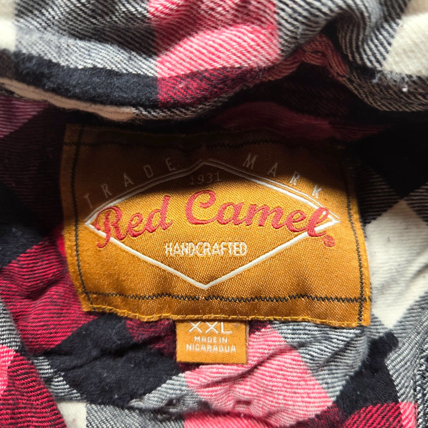 Camel **Red Plaid Button Up Shirt Long Sleeve Red Camel Mens 2XL** User: Red Plaid Button-Up Shirt Long Sleeve Red Camel Mens 2XL Size US XXL / EU 58 / 5 - 3 Thumbnail