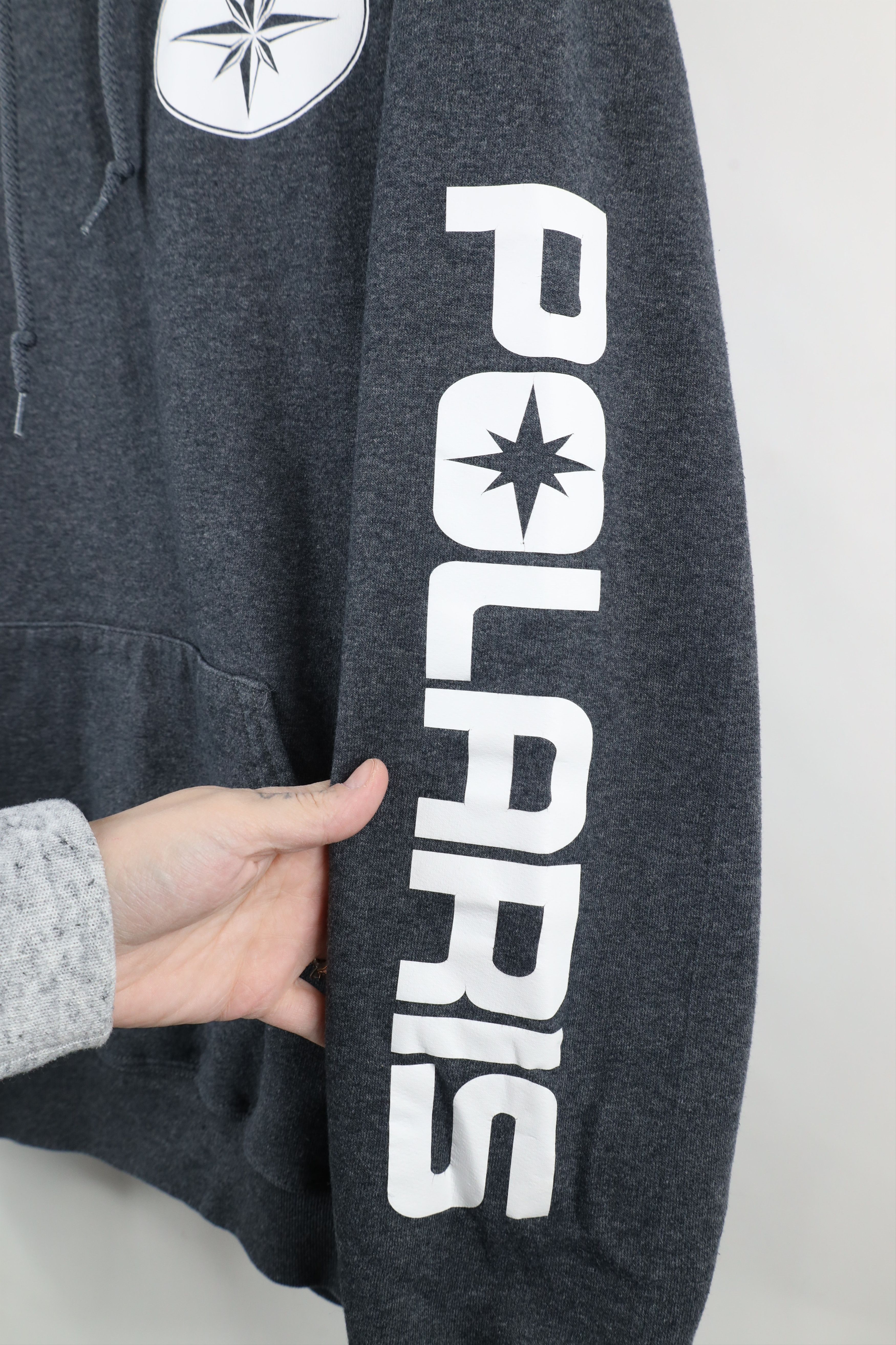 Vintage Vintage 90s Polaris Spell Out Hoodie Sweatshirt Dark Gray Size US L / EU 52-54 / 3 - 4 Thumbnail